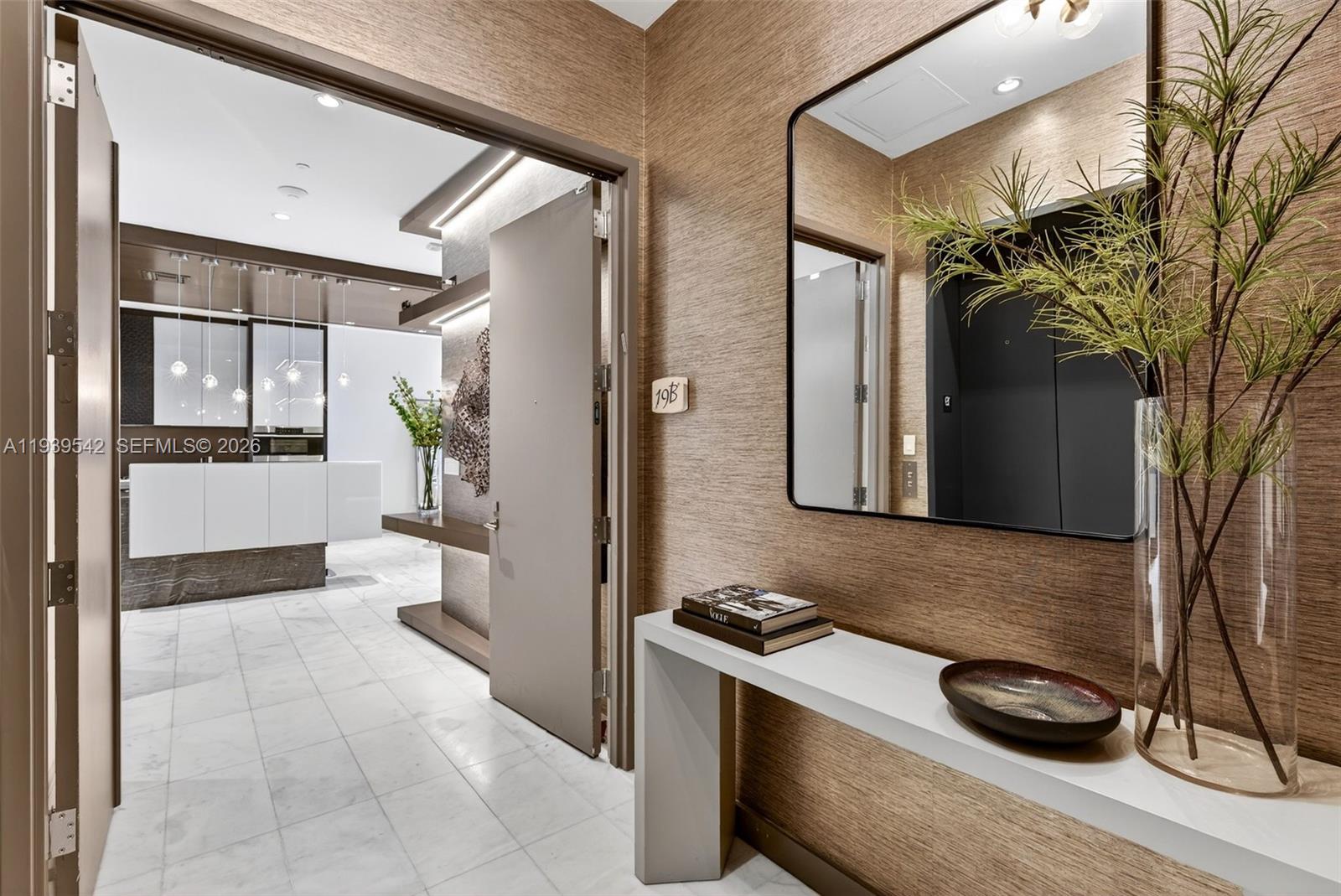 2821 S Bayshore Dr 19B