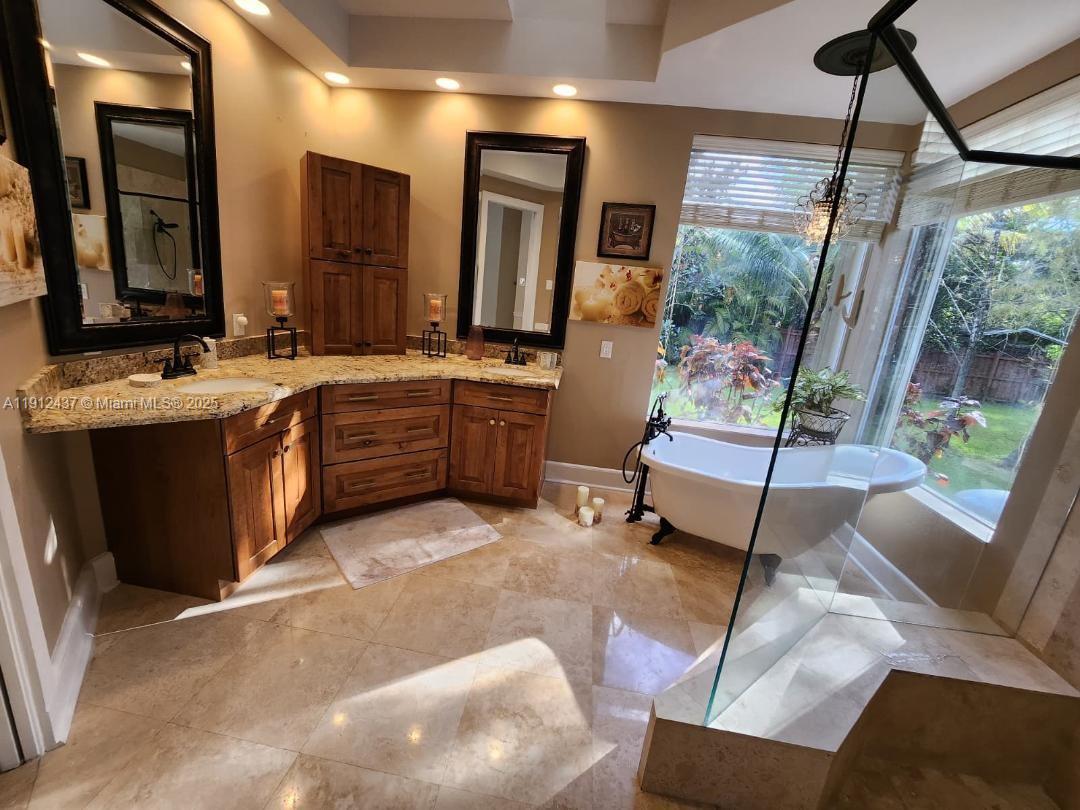 Pine Tree Estates - Residential