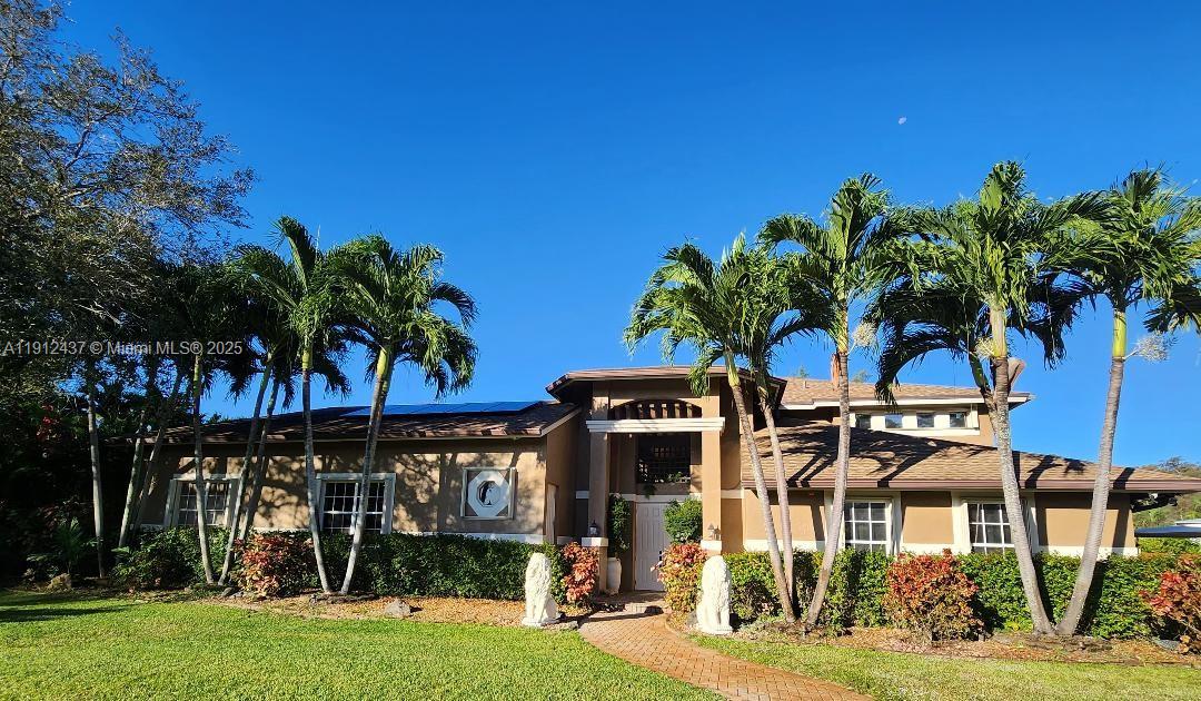 6879 NW 65th Terrace