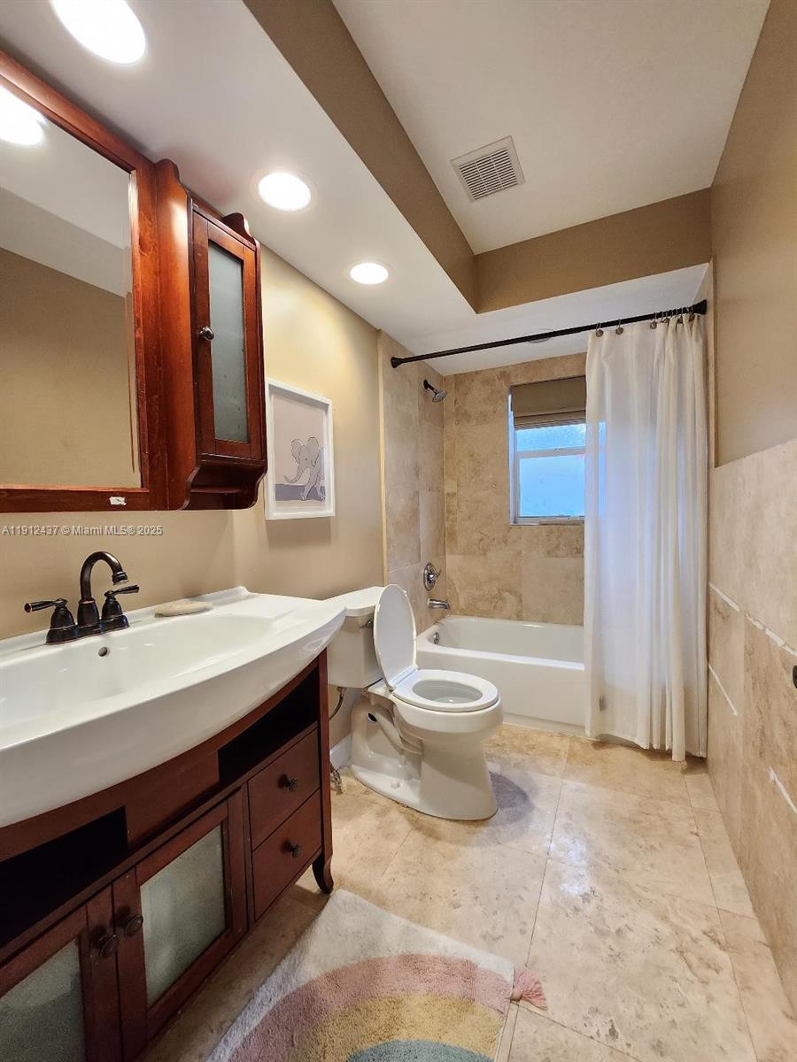 Pine Tree Estates - Residential