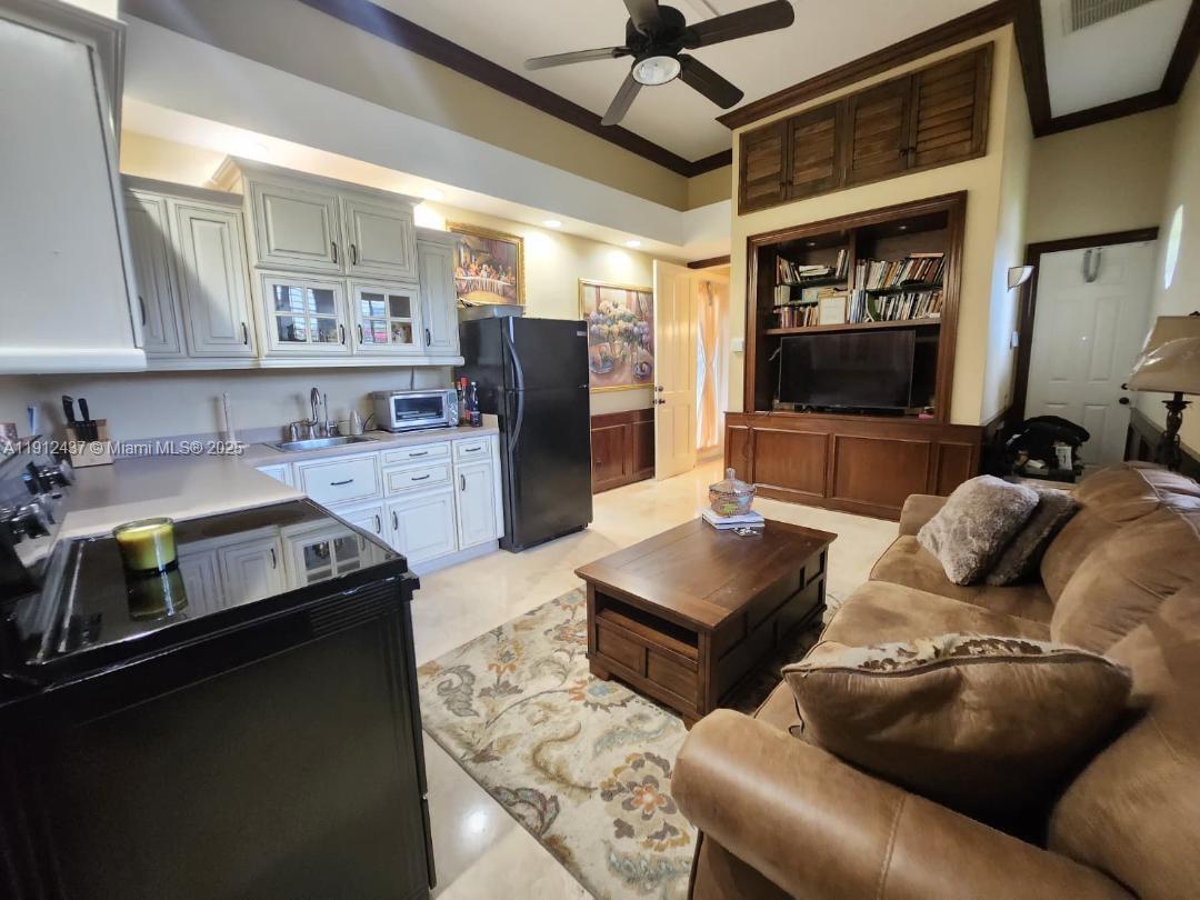 Pine Tree Estates - Residential