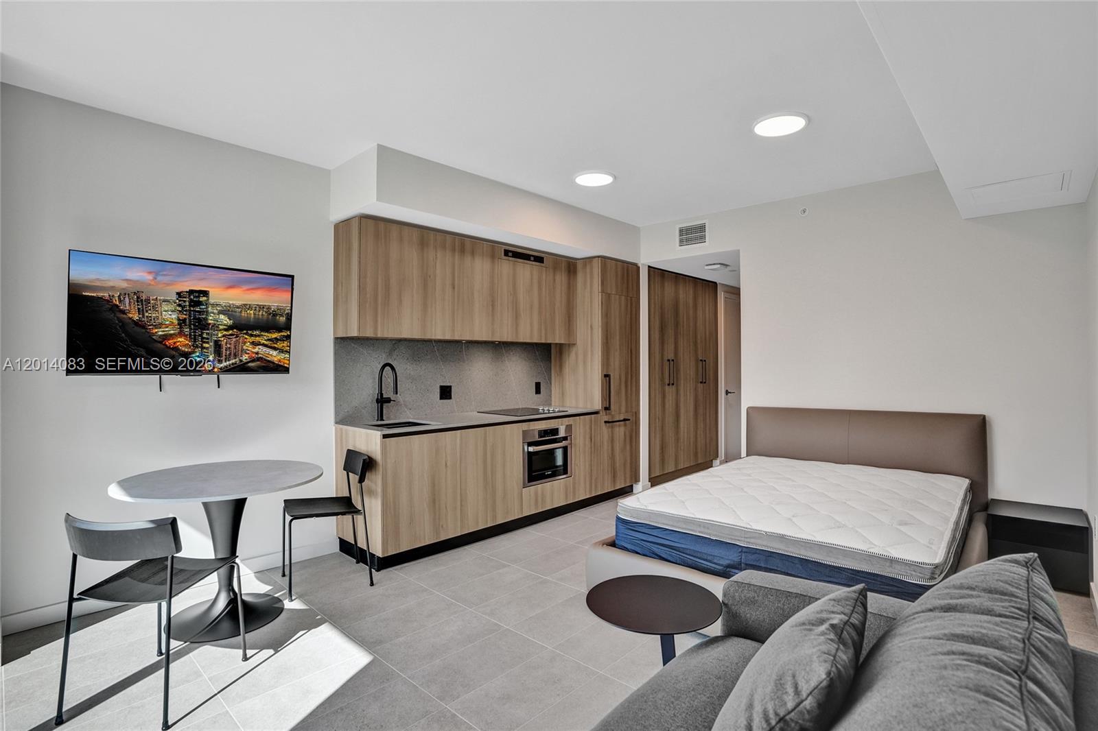 501 First Residences - Residential Lease