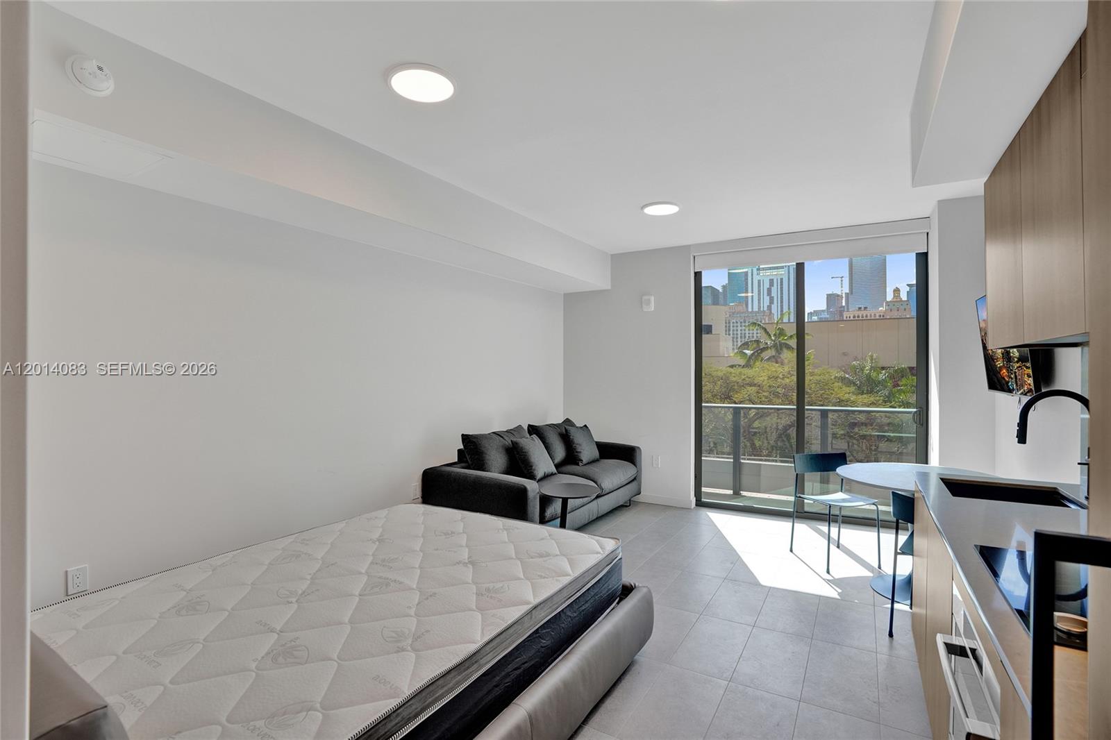 501 First Residences - Residential Lease