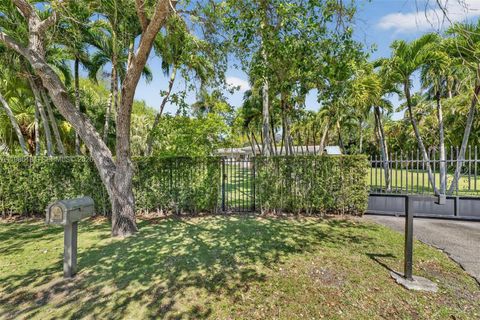 6125 SW 109th St Pinecrest FL 33156