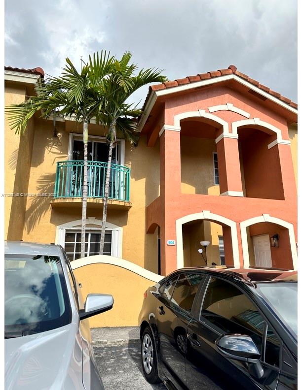 Bonita golf is a condotownhome, 2 story with 2 large bedrooms and 2.5 baths. . Washer and dryer inside. Financing possible with preferred