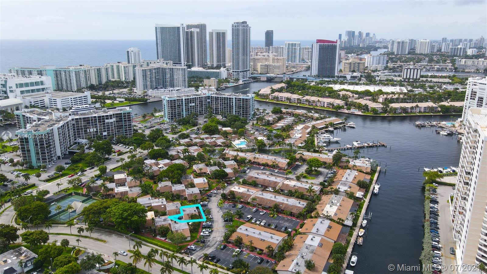 HARBOURWOOD - Residential