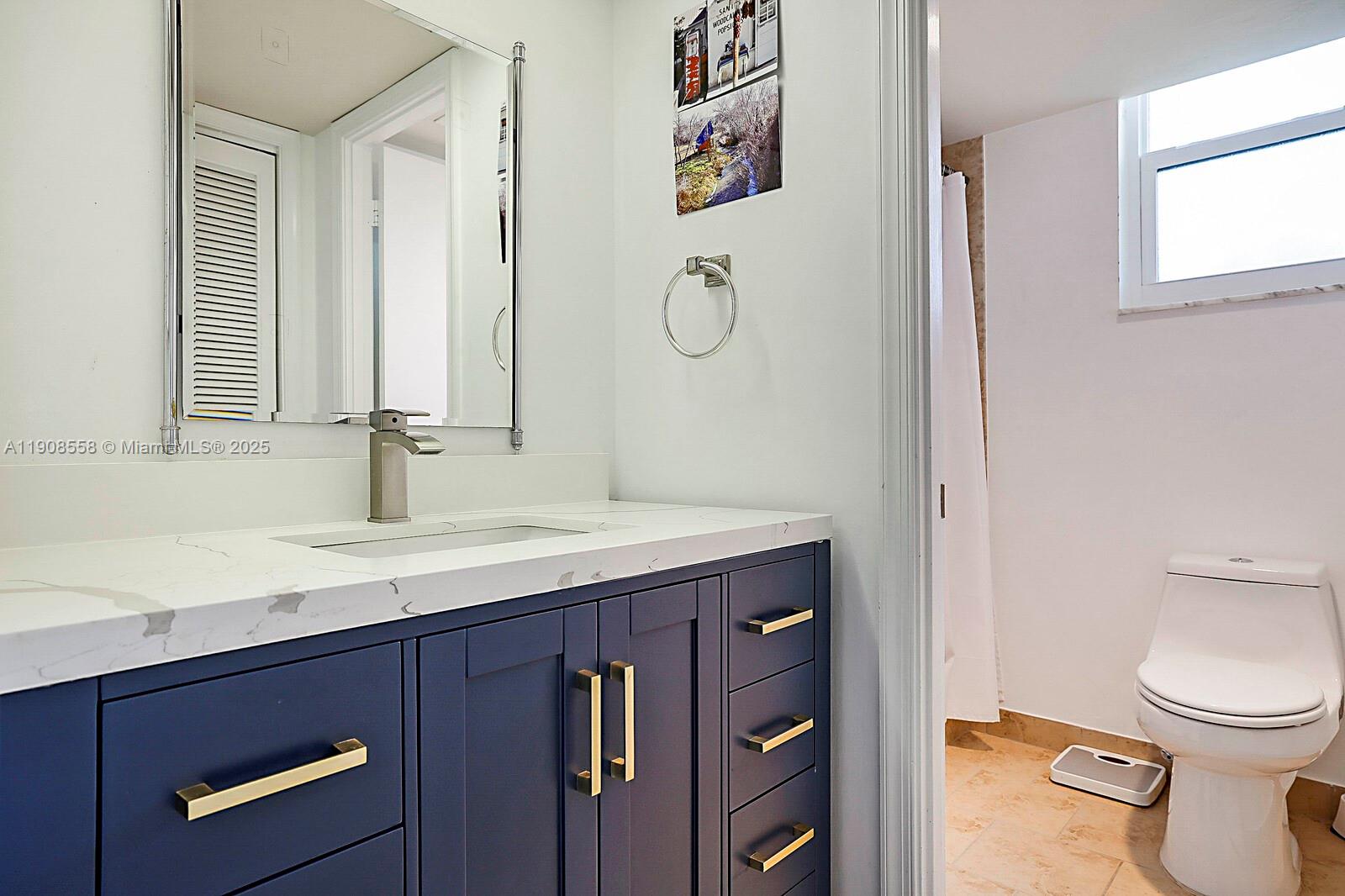 WOODLAND LAKES - Residential