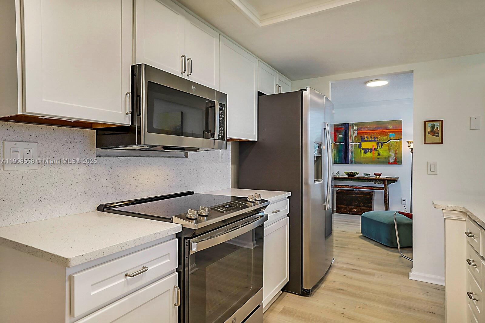 WOODLAND LAKES - Residential