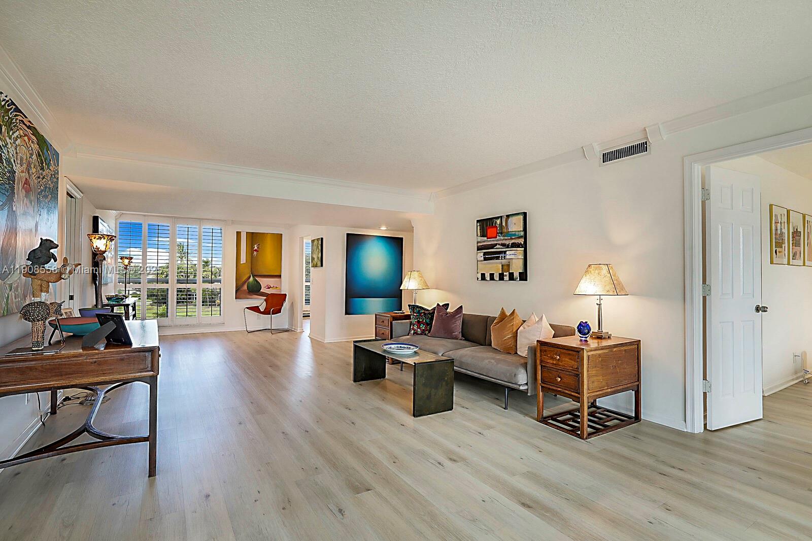 WOODLAND LAKES - Residential