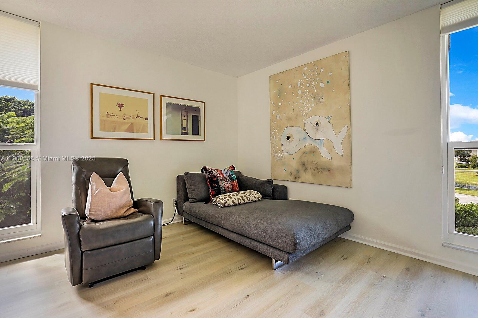 WOODLAND LAKES - Residential