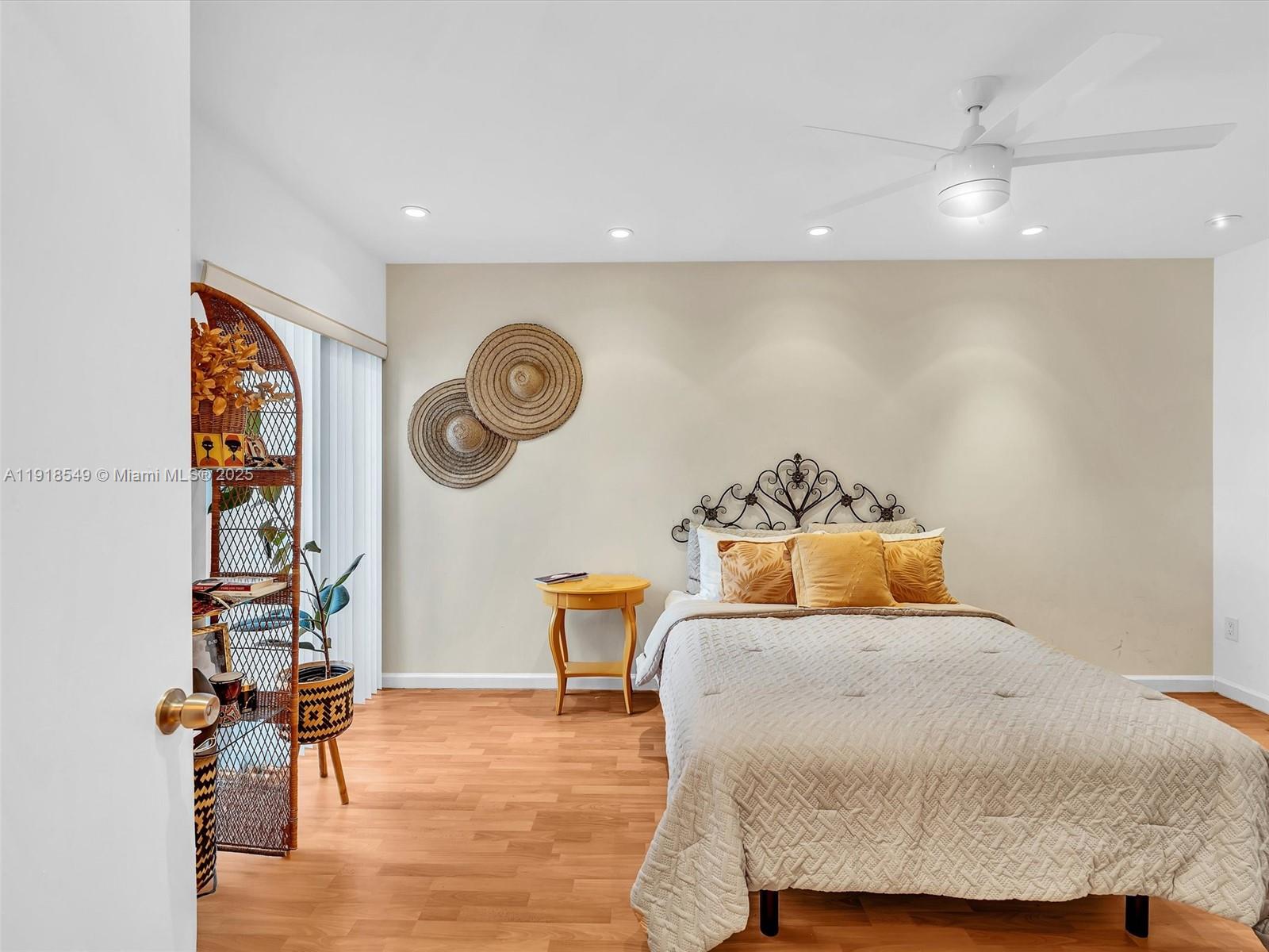 MARINER VILLAGE GARDEN CO - Residential Lease