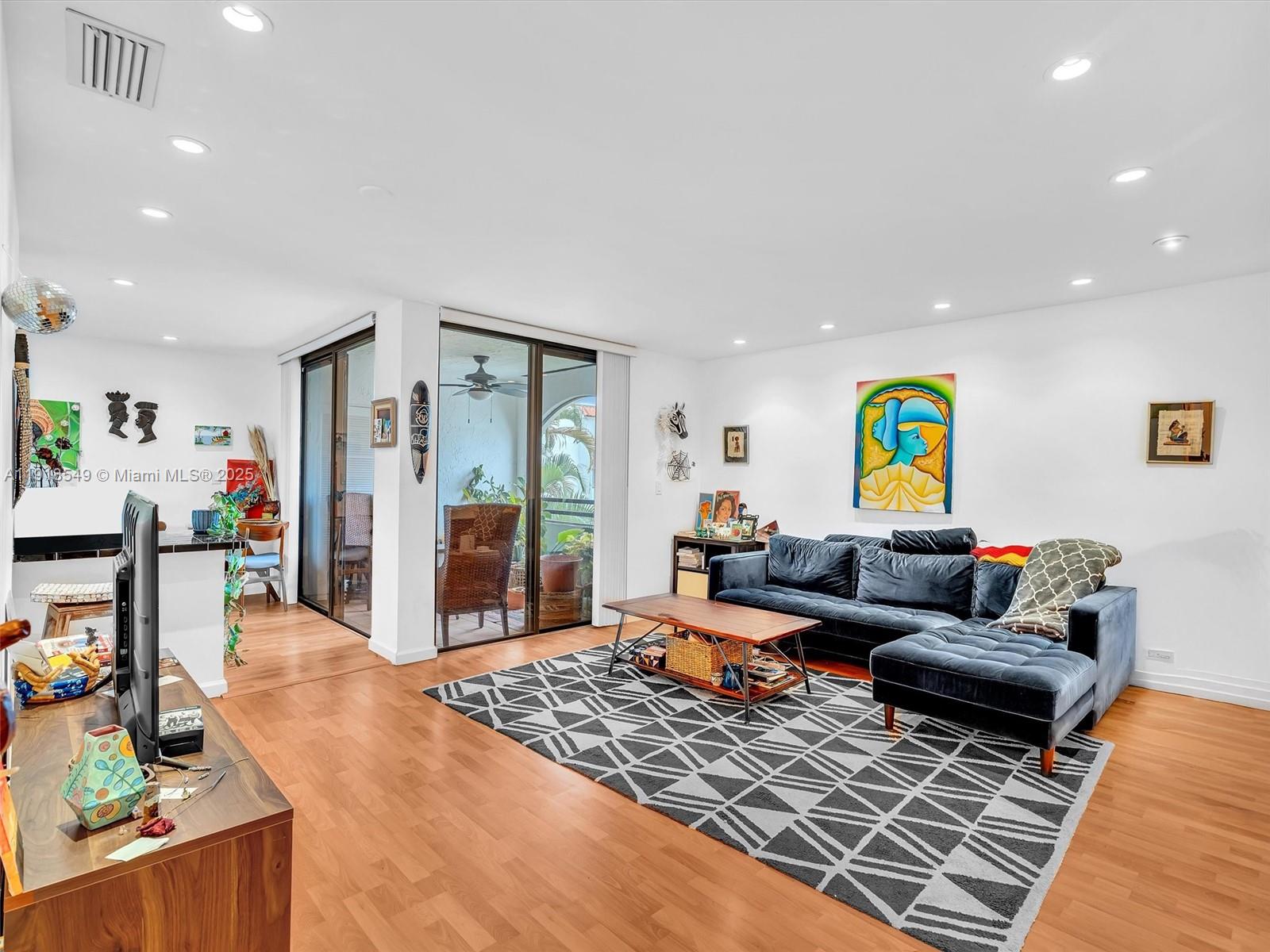 3558 Magellan Cir 133