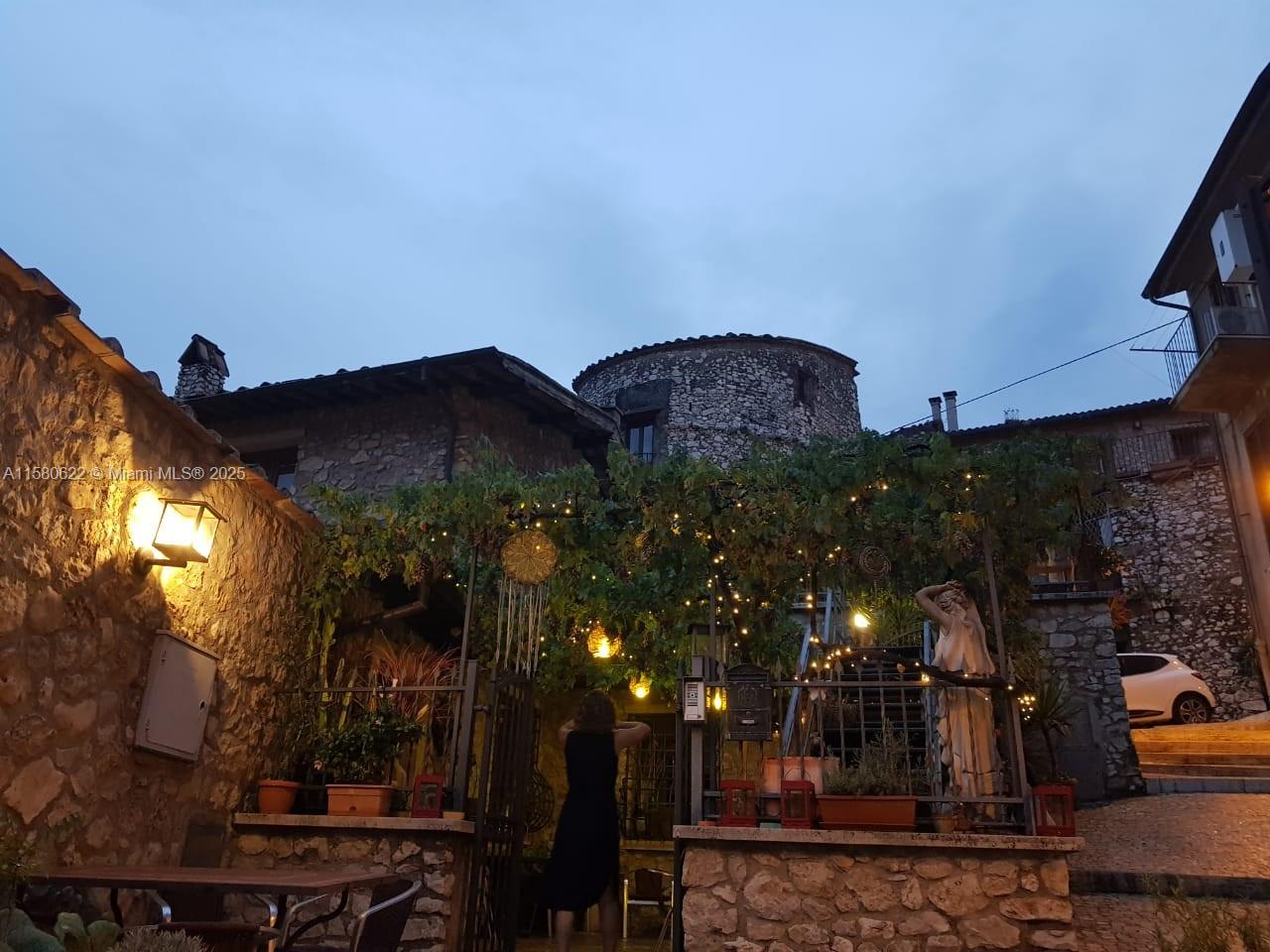 Hotel SPA Restaurant , Investor welcome!! Castel, restaurant and all furniture em machines. Business with SPA / Airbnb / Events/ Bar and Restaurant / One with the arches always from the 1400s completely restored currently has 4 lounges, 8 bedrooms with 8 bath, tasting room for wine (others) and relaxation room,wine or beer pool, tan machine spa, Himalayan salt pool , hydromassage pool, gym room, Dinner room private, In Moricone Italy closer to Rome. For investors, excellent gross income, included all permits, landing, machines, furniture, unique on the city!! Sale building and business. SELLER MOTIVATED!!