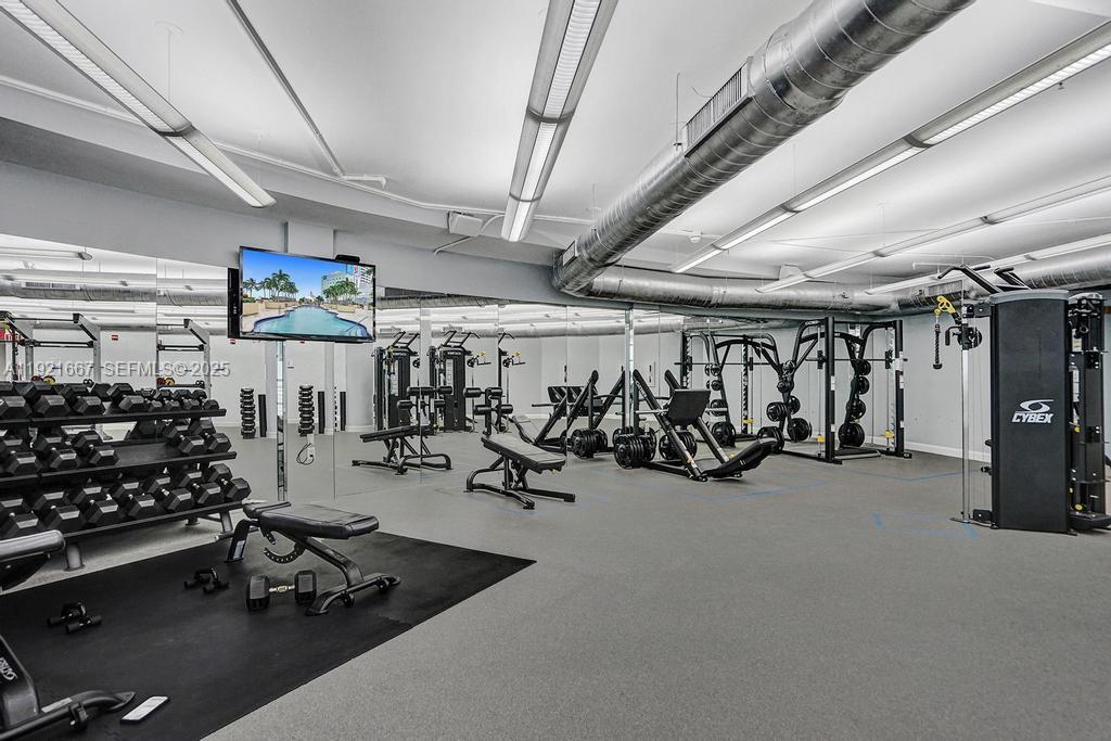 VIZCAYNE NORTH CONDO - Residential Lease