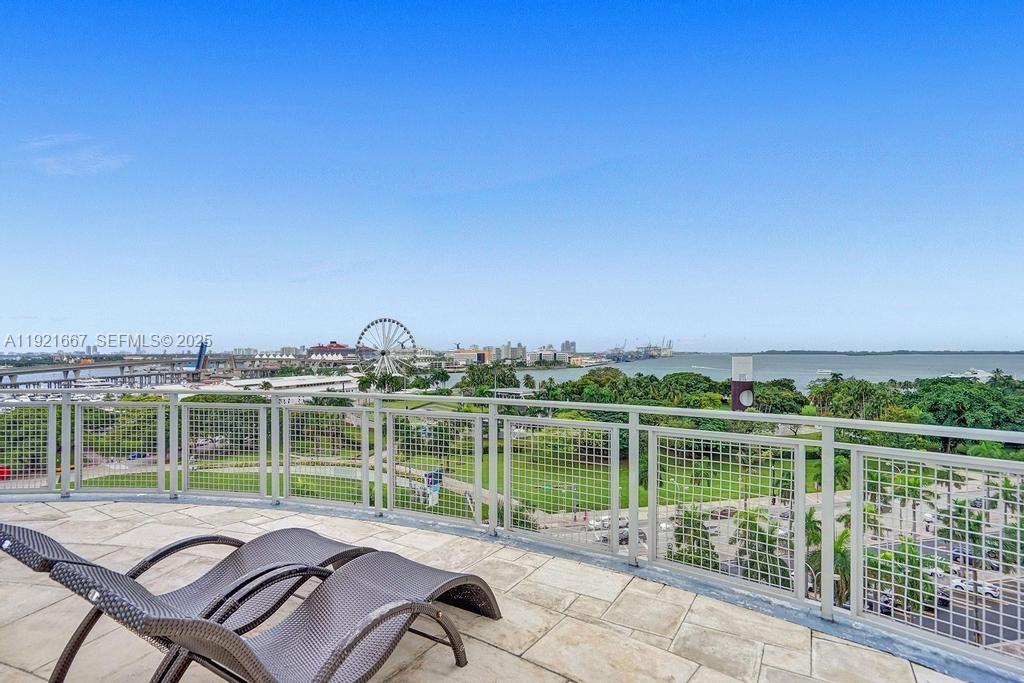 VIZCAYNE NORTH CONDO - Residential Lease