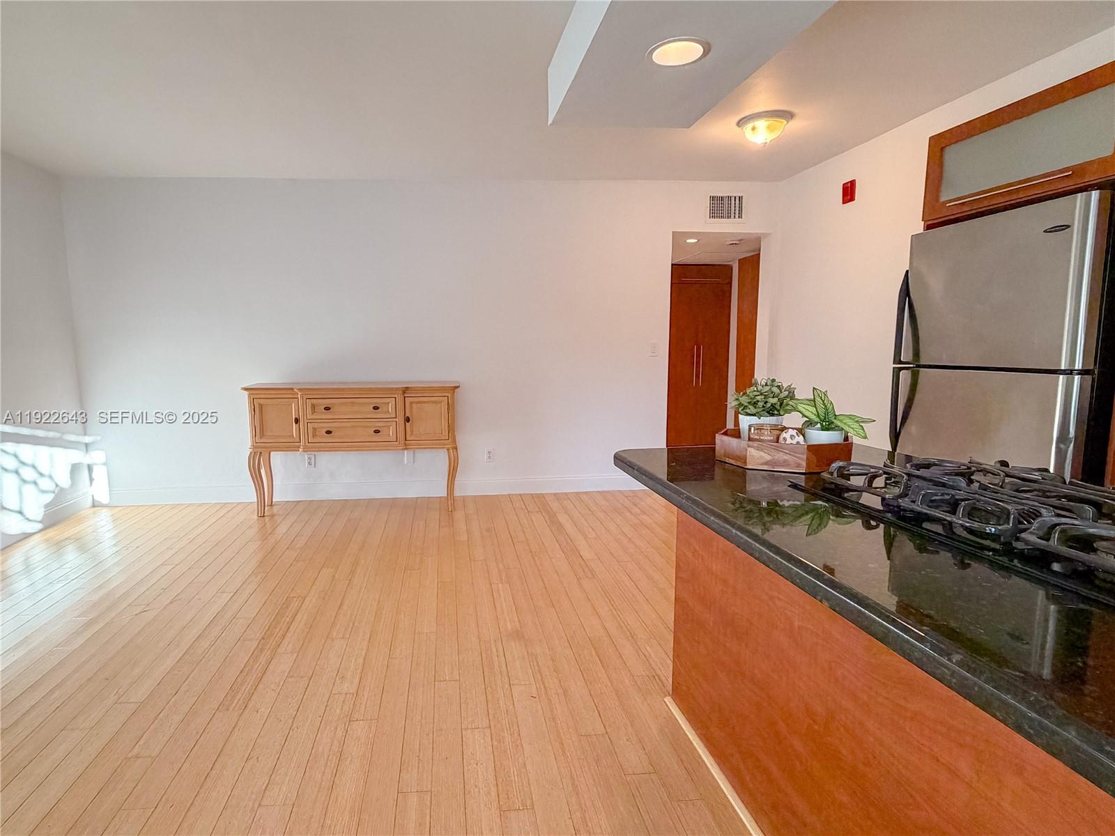 PALM BAY CONDO - Residential Lease