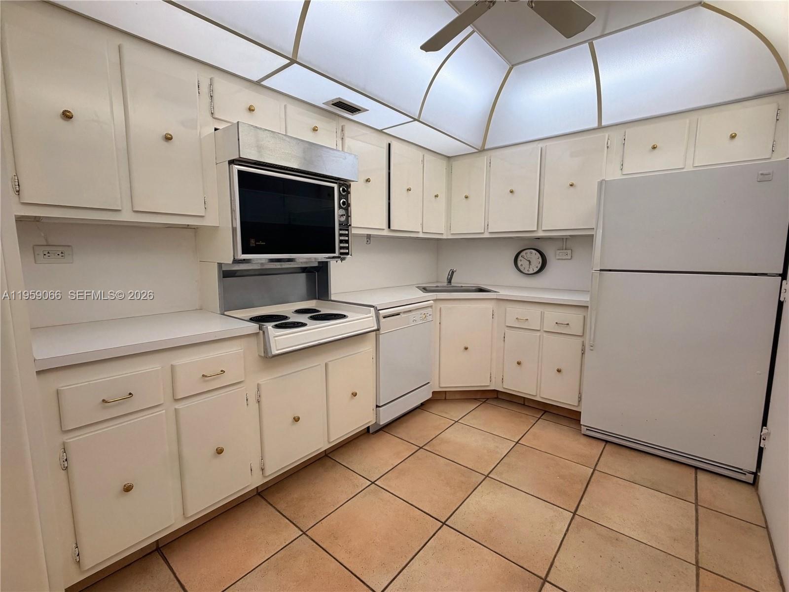 THE PAVILION CONDO - Residential