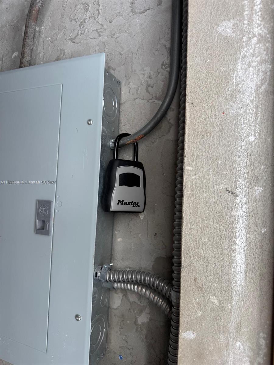 ALLAPATTAH HOMESITES - Residential Lease