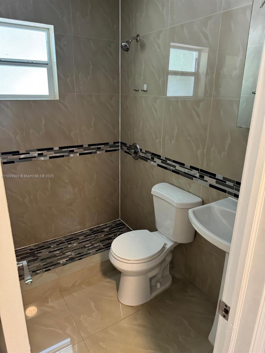 ALLAPATTAH HOMESITES - Residential Lease