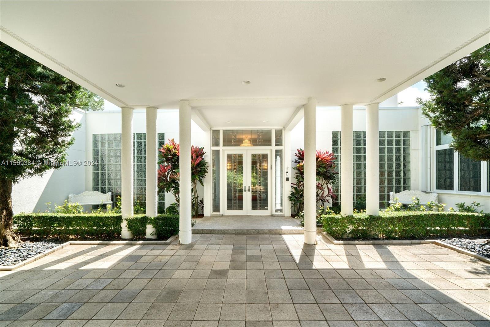 OAK HAMMOCK ESTATES - Residential