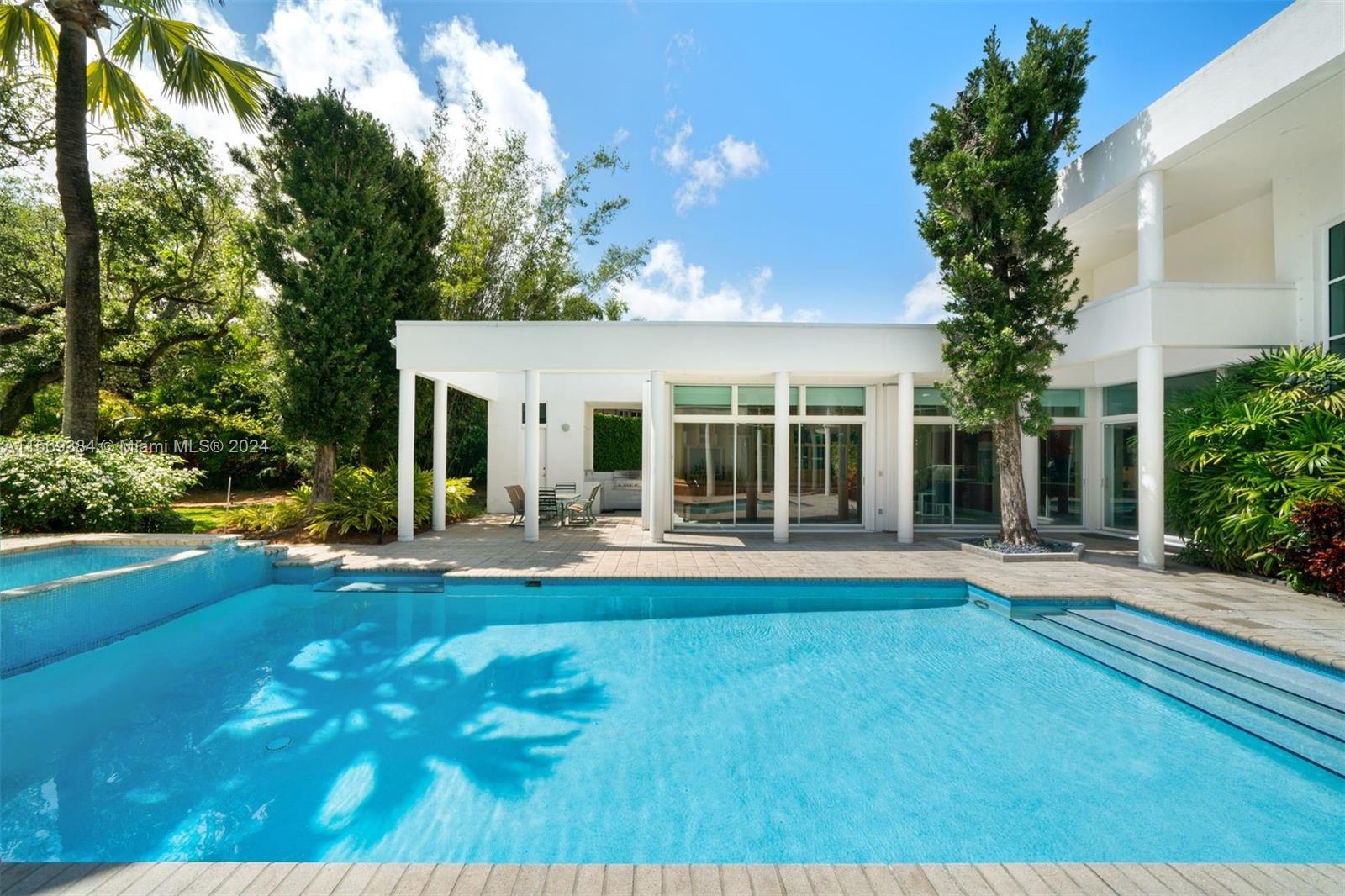 OAK HAMMOCK ESTATES - Residential