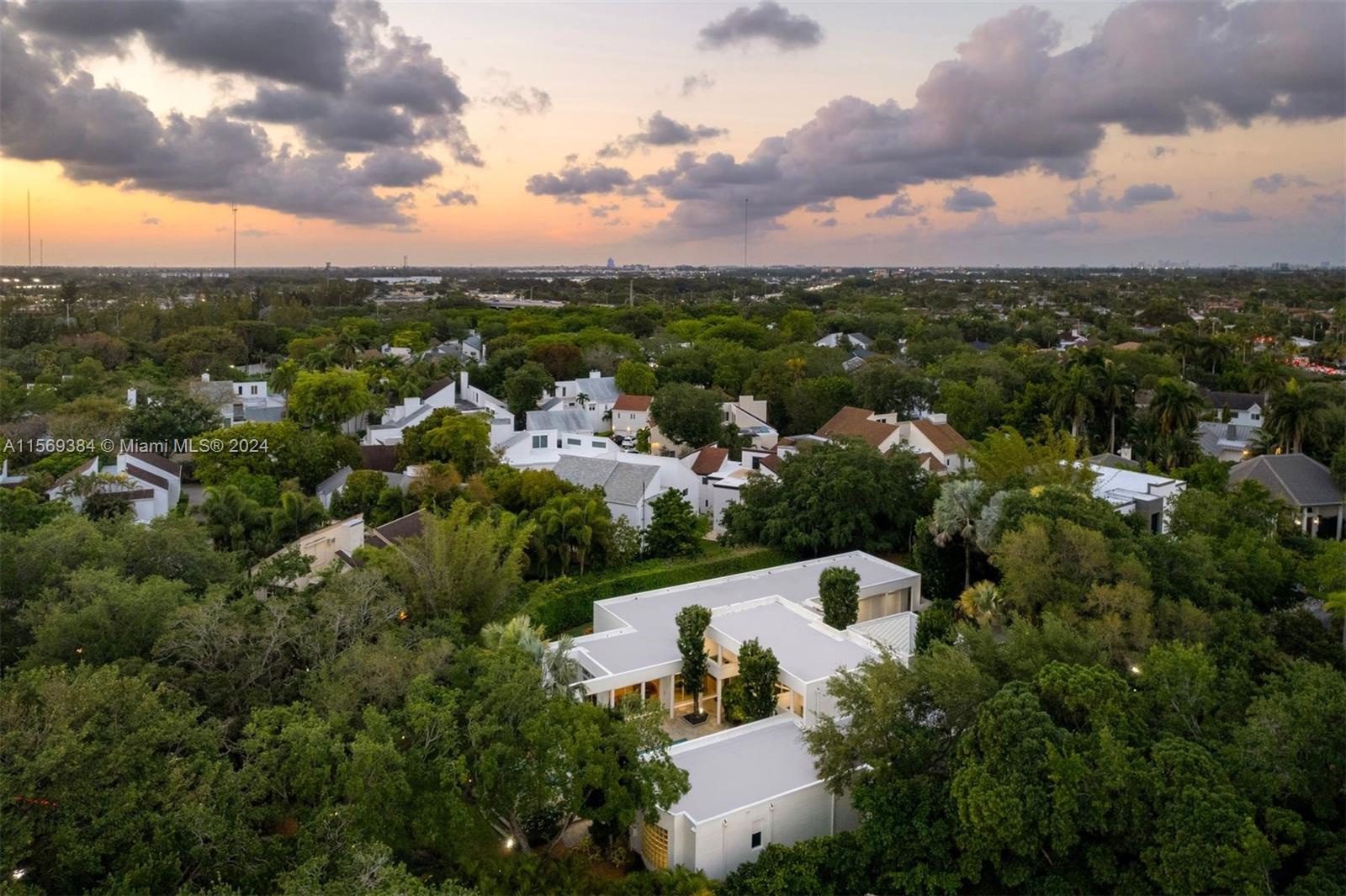 OAK HAMMOCK ESTATES - Residential