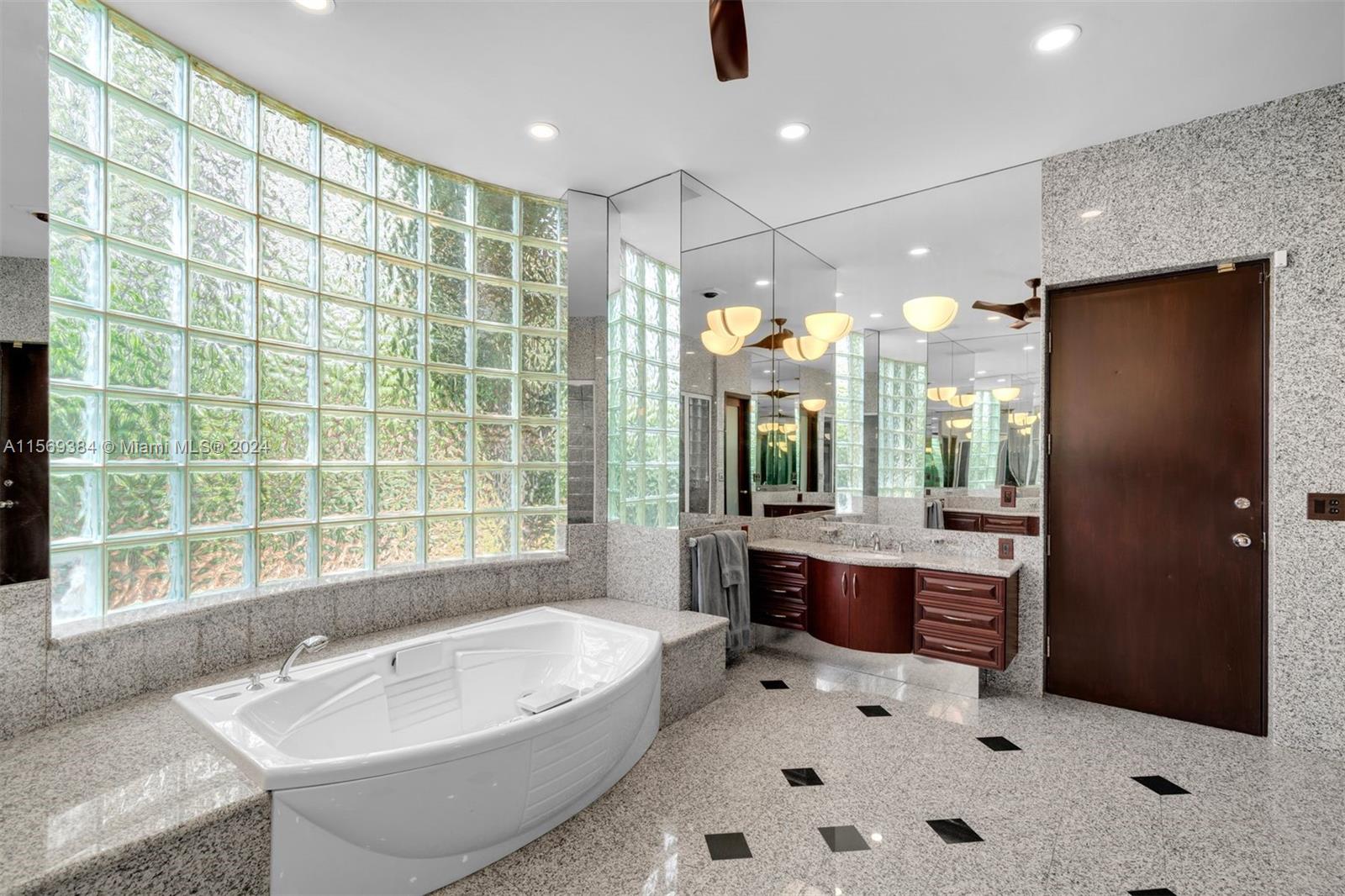 OAK HAMMOCK ESTATES - Residential