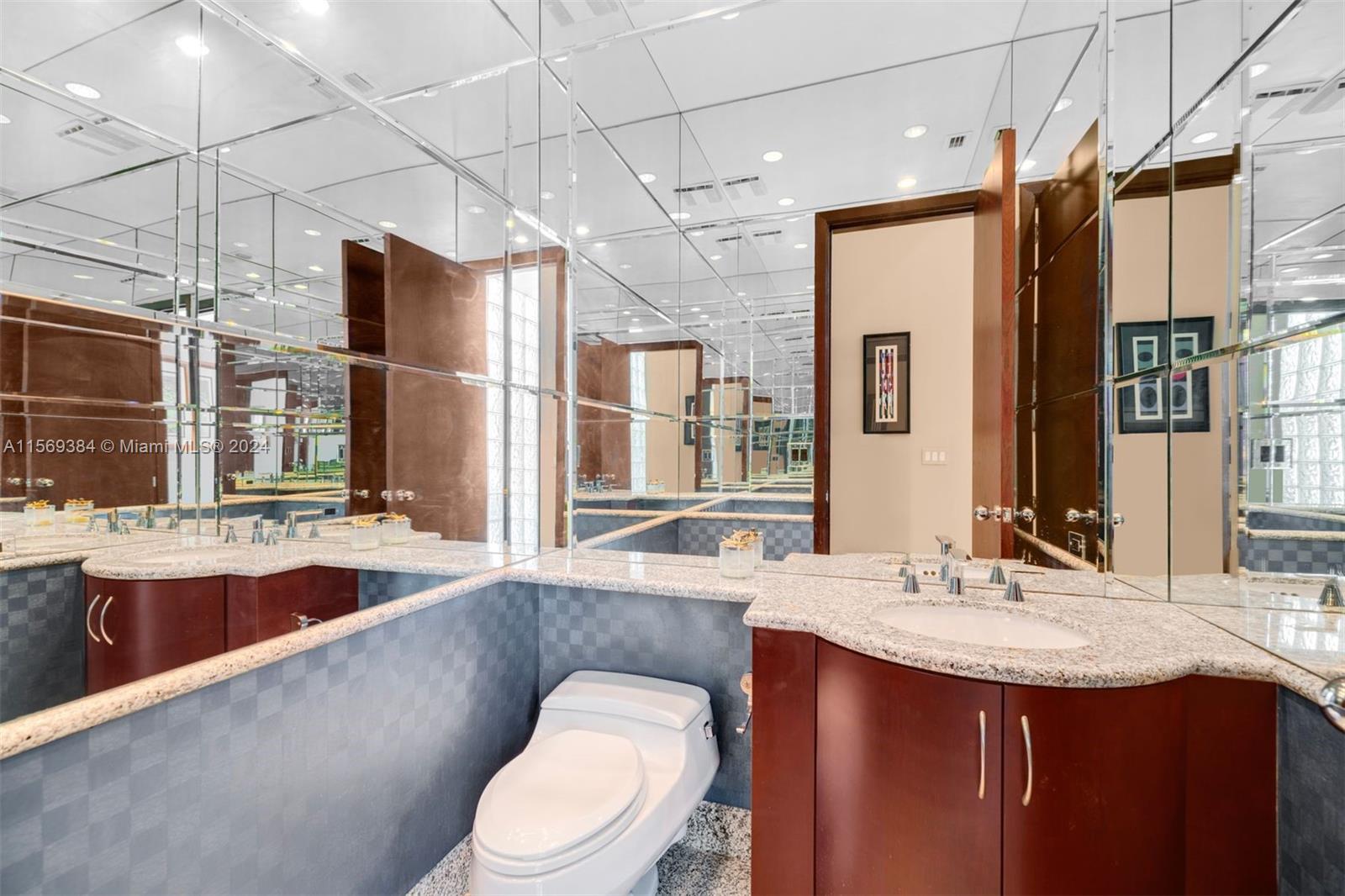 OAK HAMMOCK ESTATES - Residential