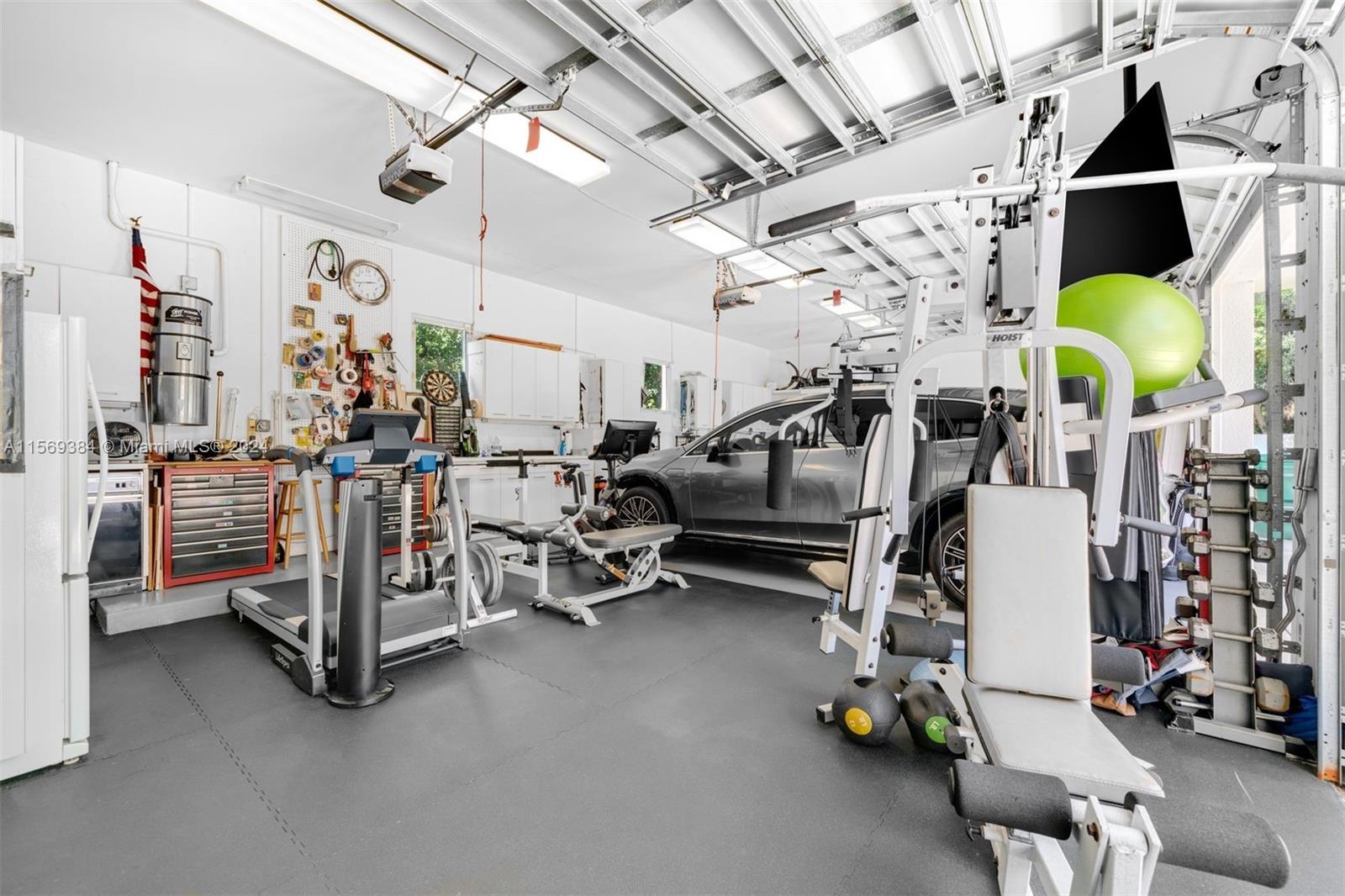 OAK HAMMOCK ESTATES - Residential