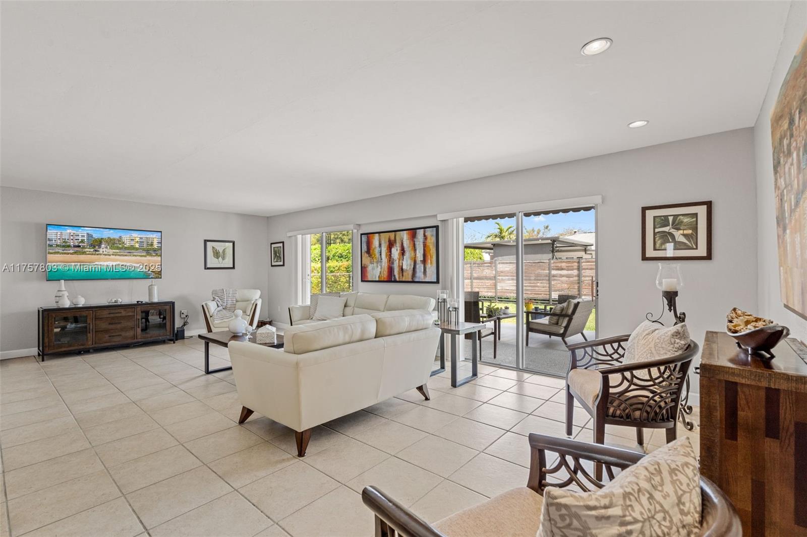 LOLADERO ESTATES - Residential
