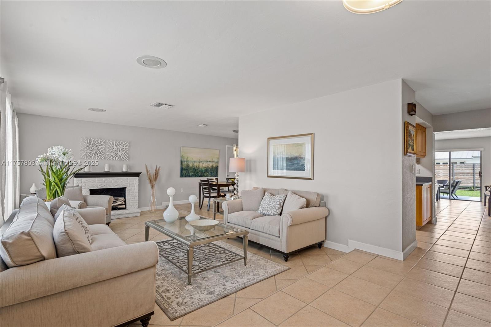LOLADERO ESTATES - Residential