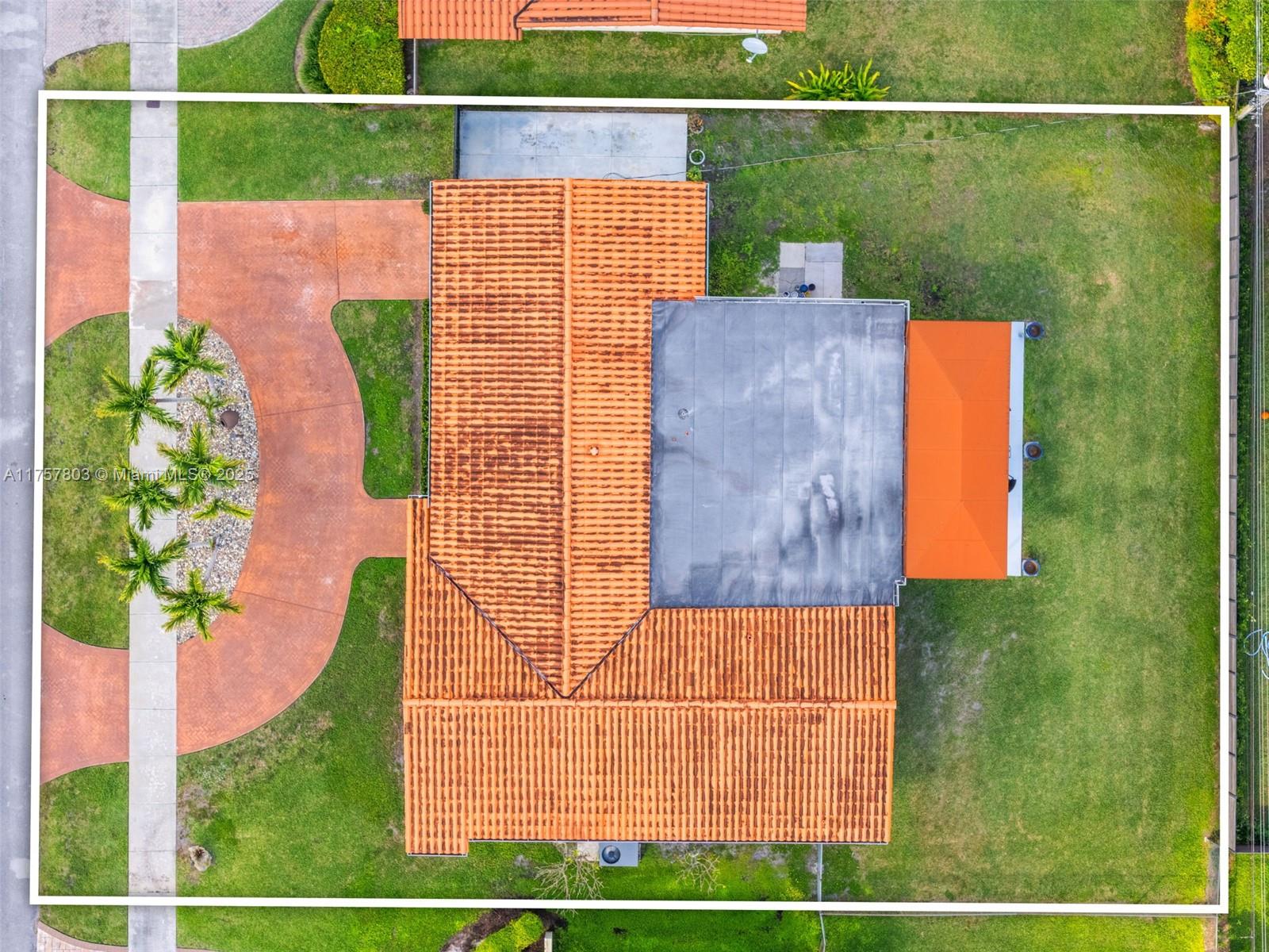 LOLADERO ESTATES - Residential
