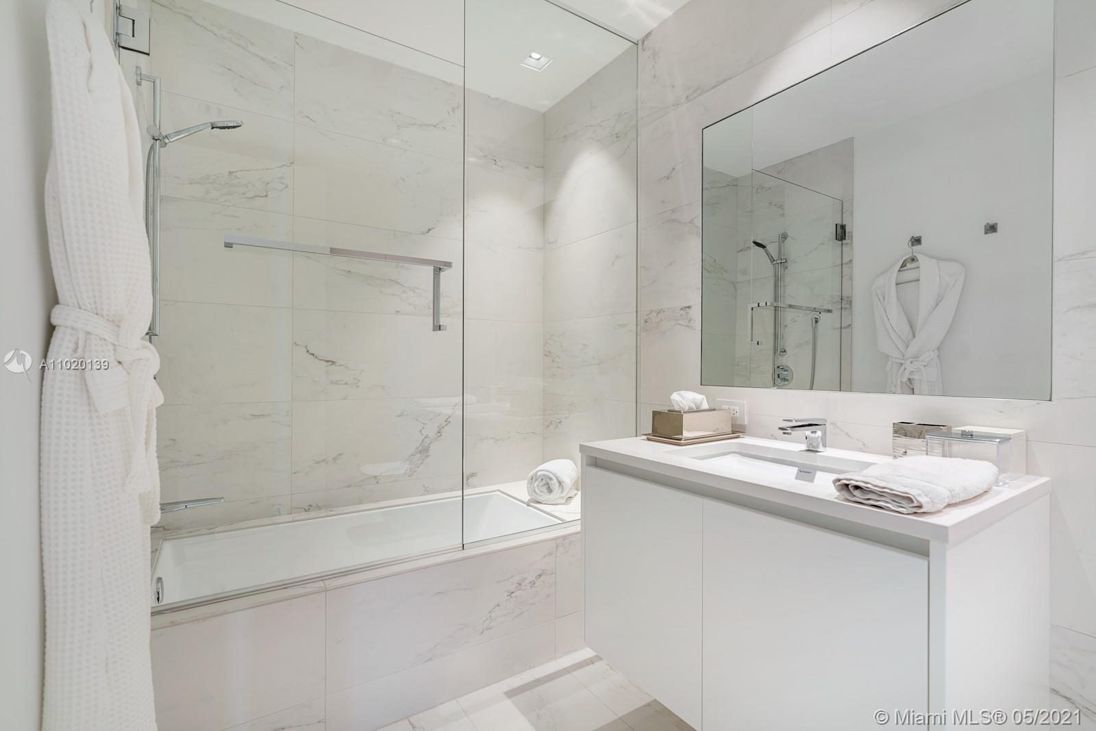 ONE THOUSAND MUSEUM CONDO - Residential