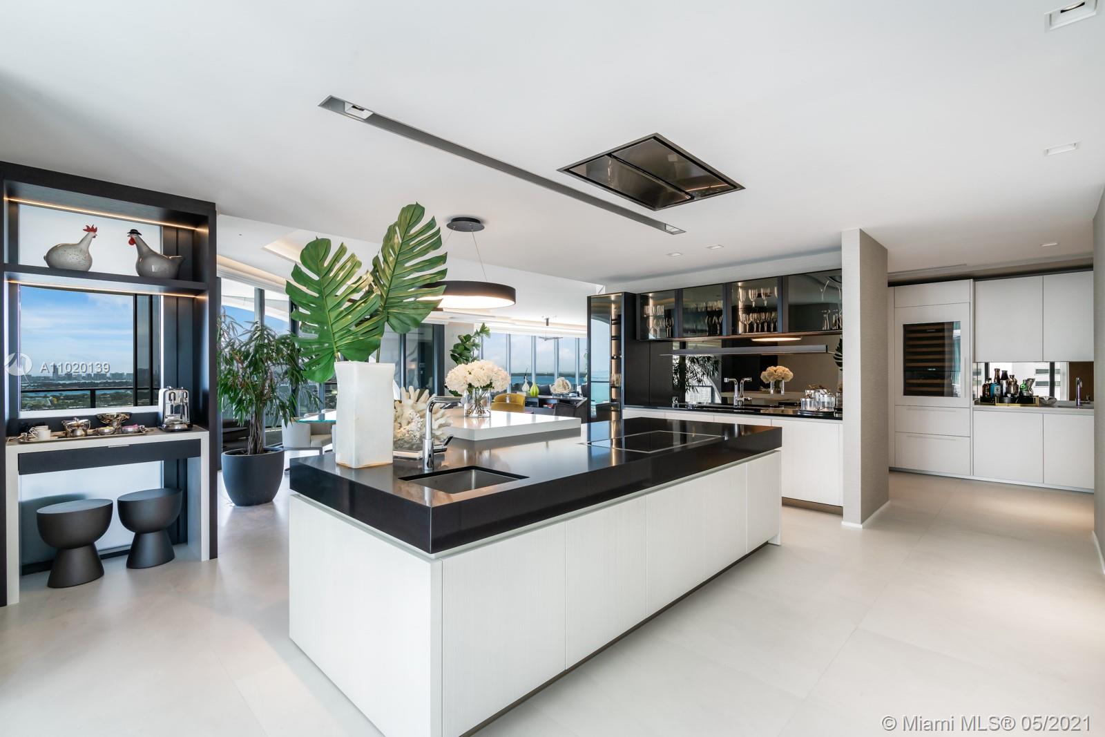 ONE THOUSAND MUSEUM CONDO - Residential