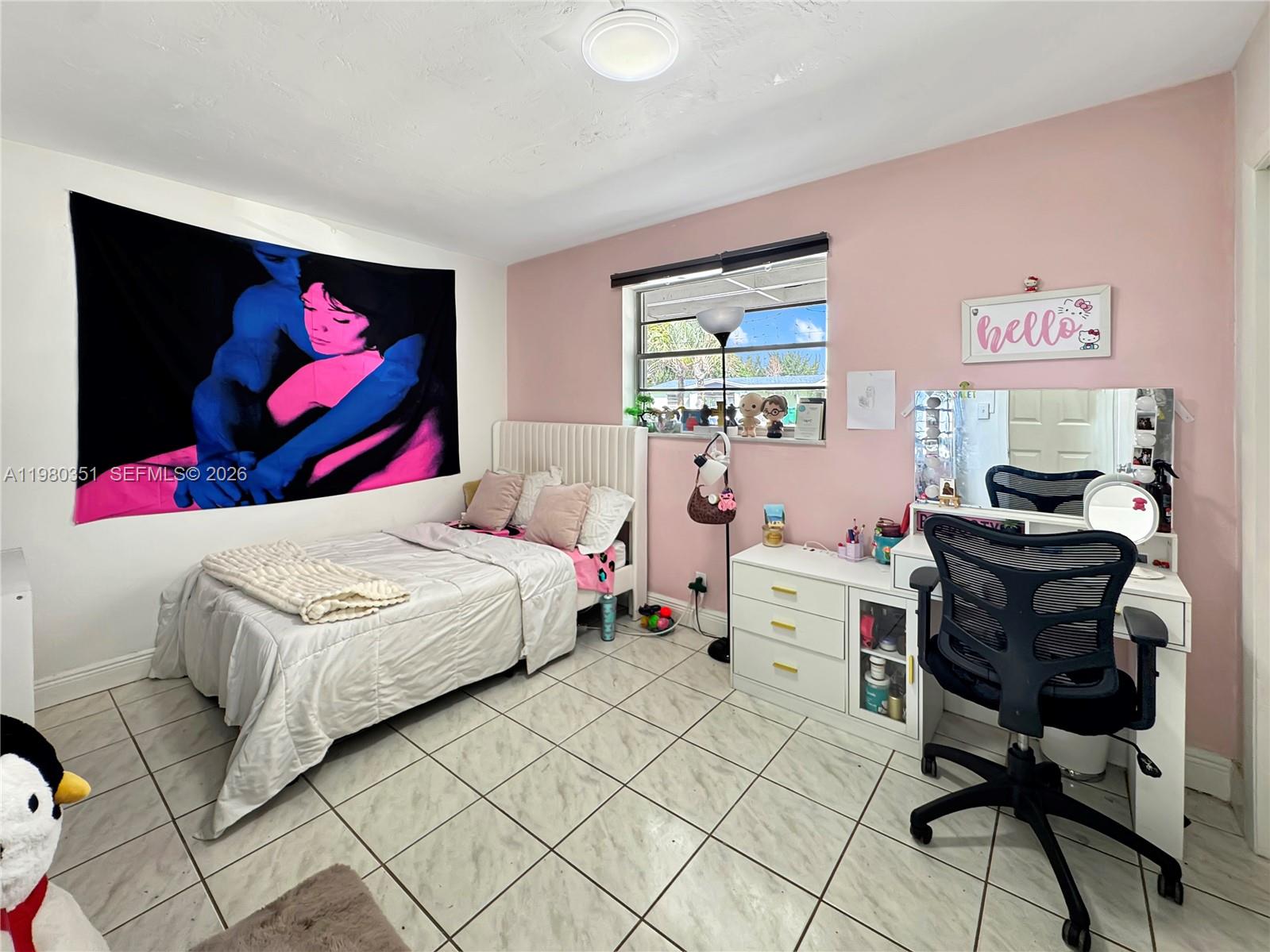 SILVER LAKE - Residential