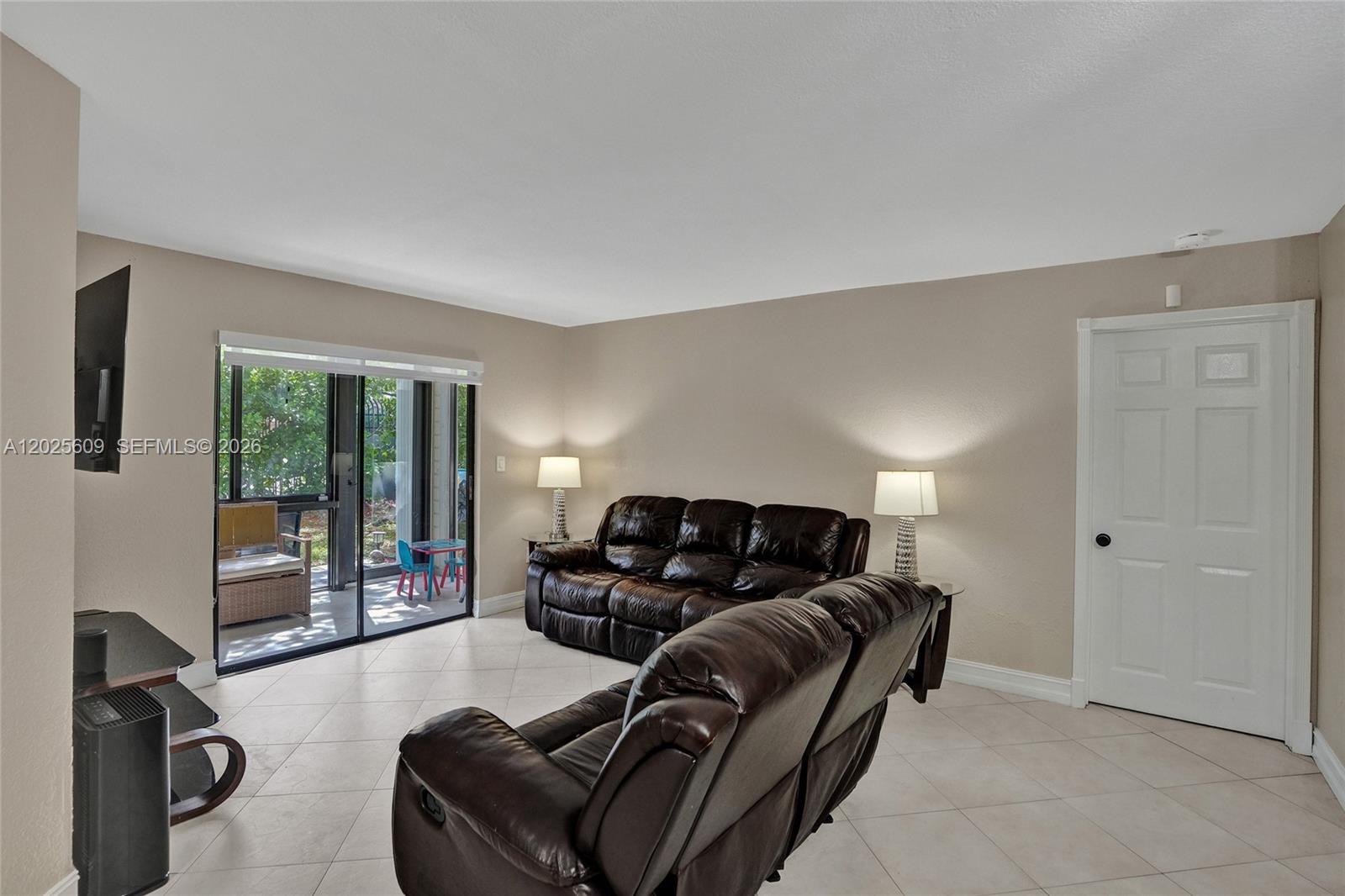 Carmel California Club - Residential