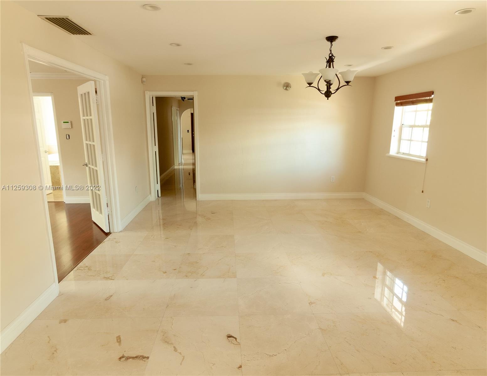 CORAL VILLAS REV - Residential Lease