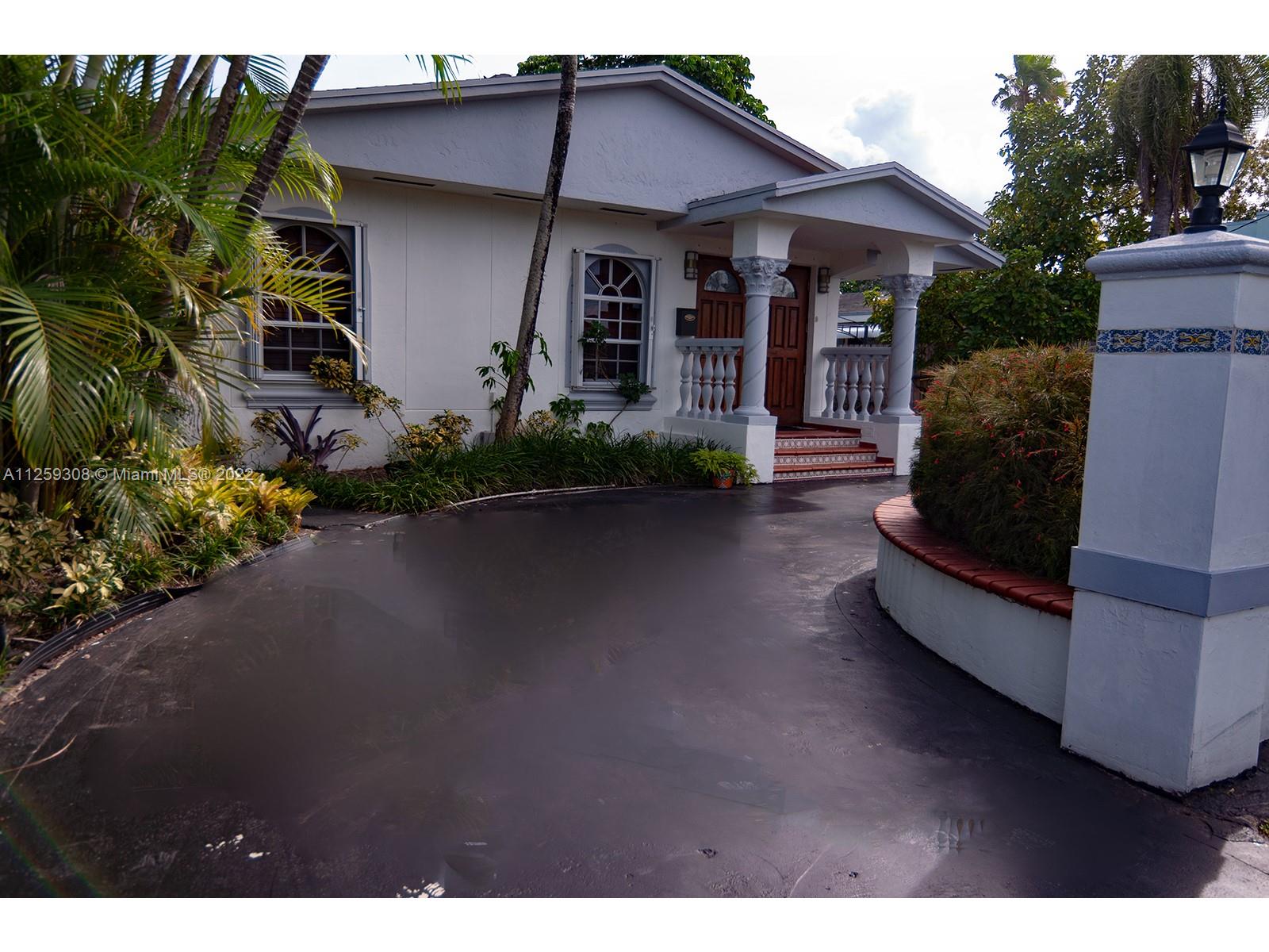 CORAL VILLAS REV - Residential Lease