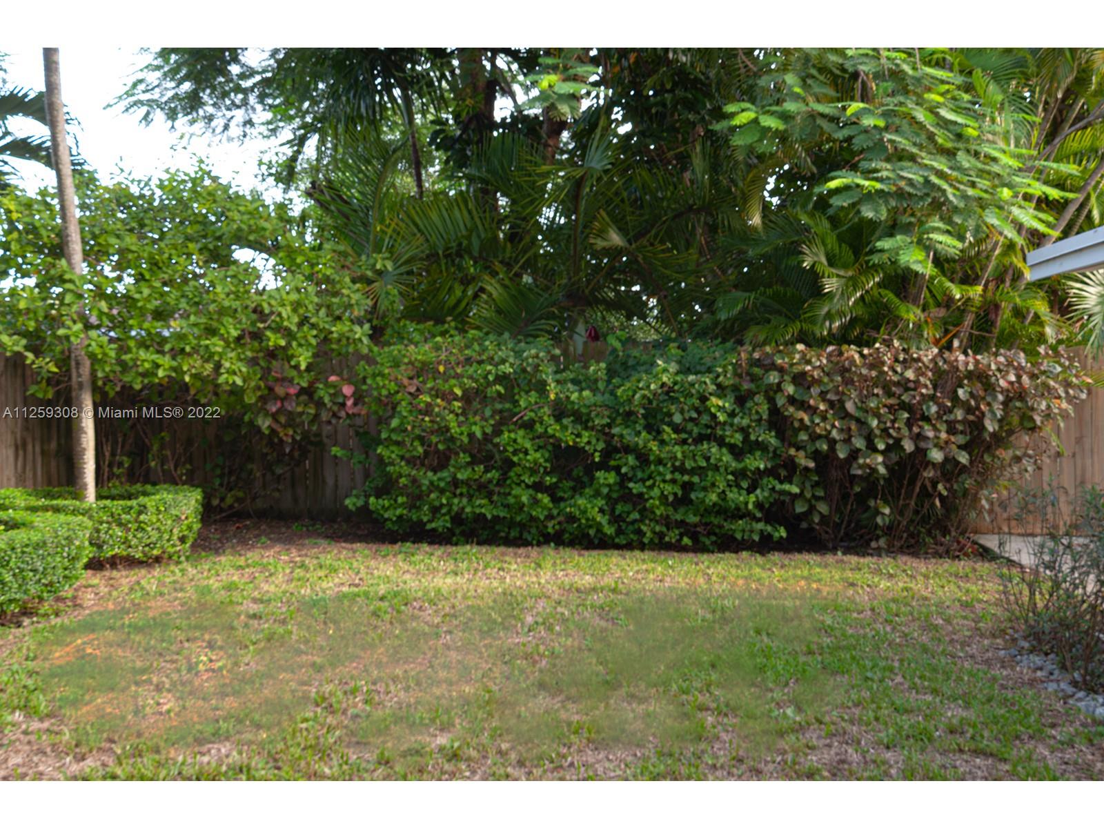 CORAL VILLAS REV - Residential Lease