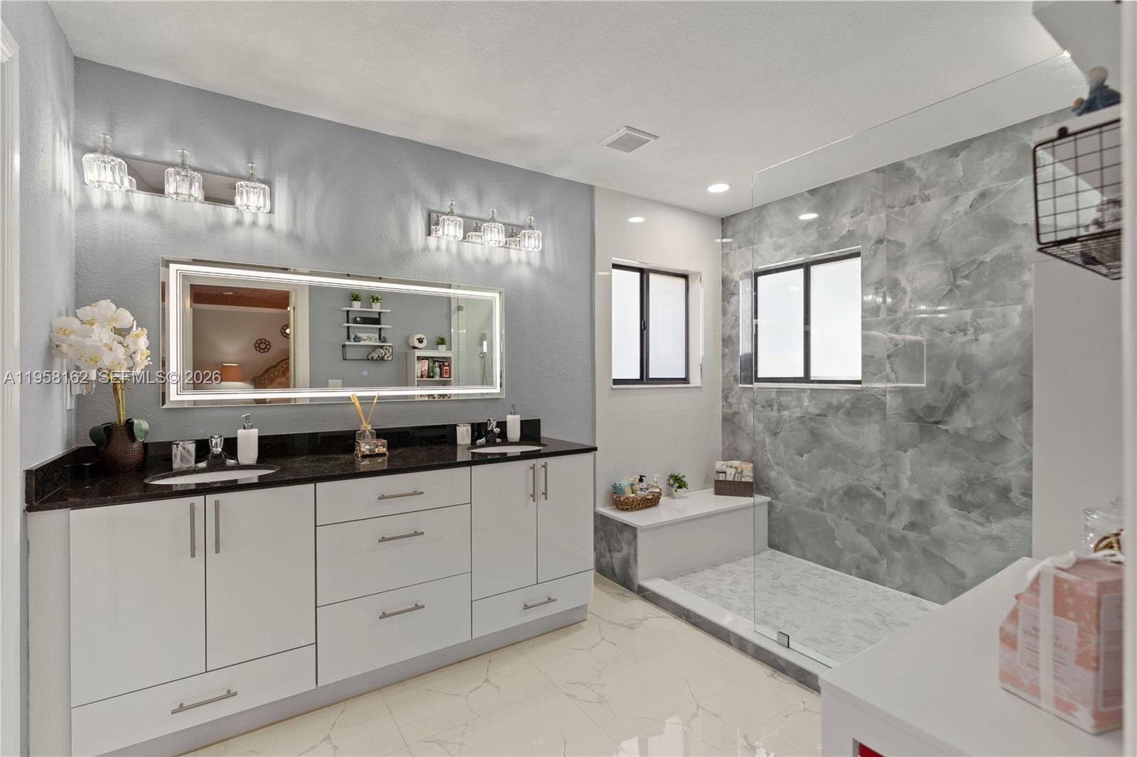 ISABIANCA ESTATES - Residential