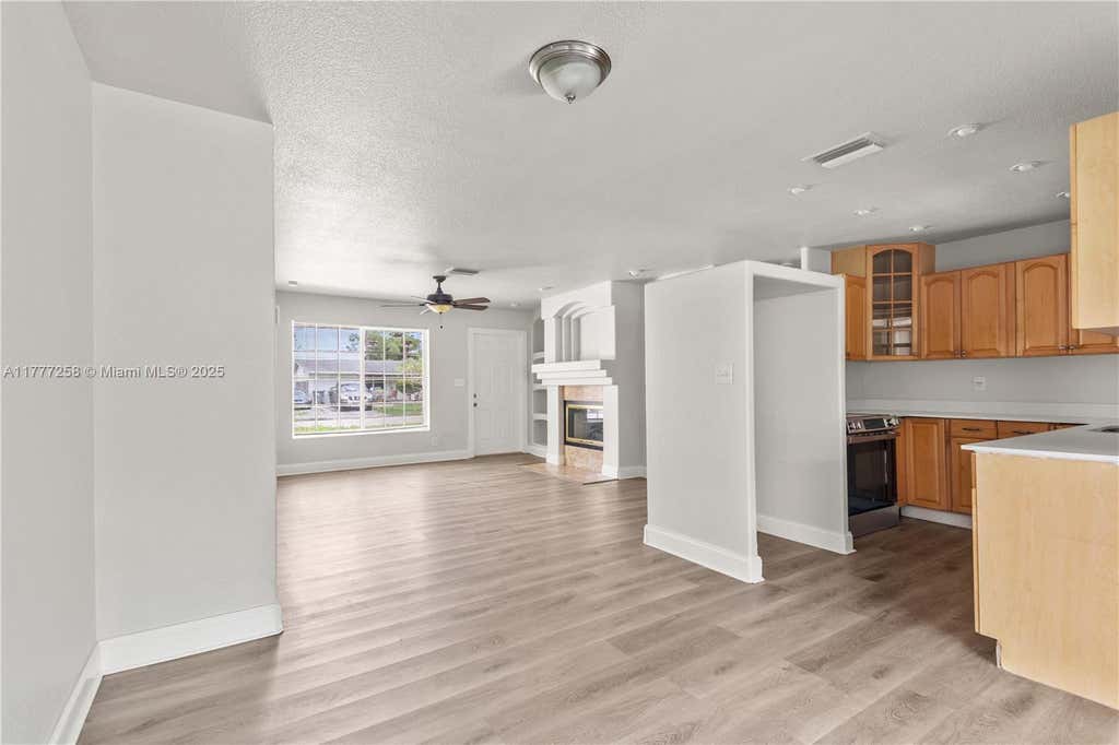 Photo of 813 Sarazen Dr, West Palm Beach, FL 33413 (MLS # A11777258)