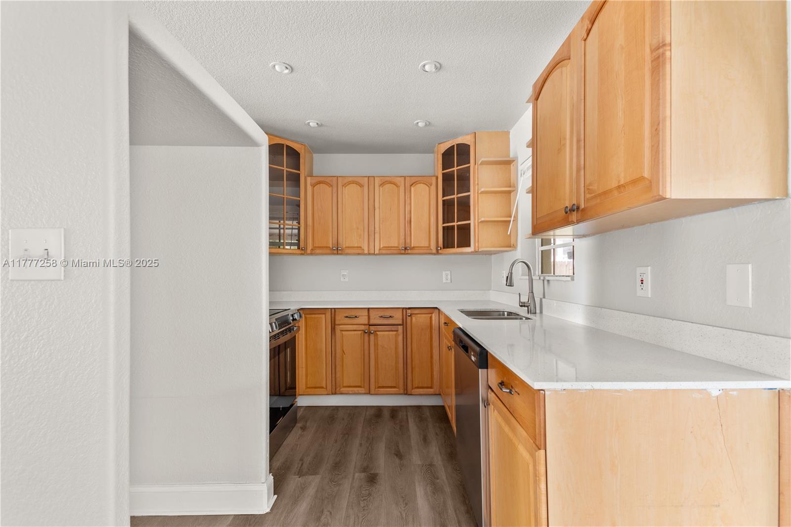 813 Sarazen Dr