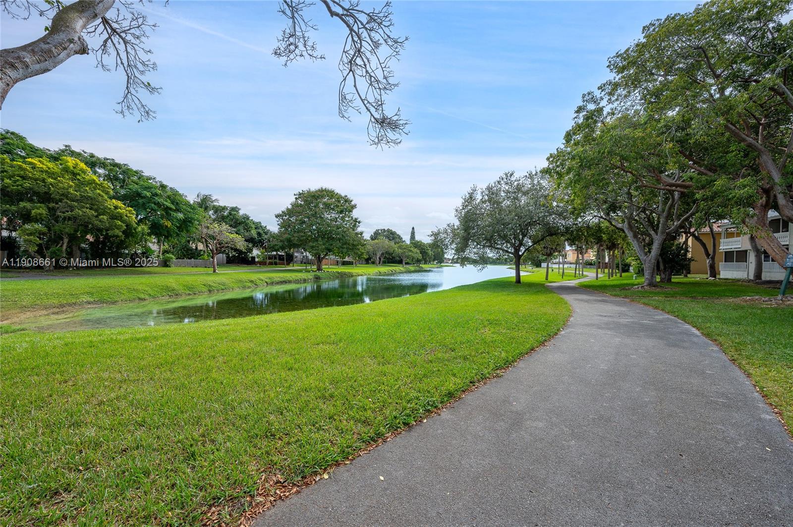 MAHOGANY KEY II CONDO - Residential