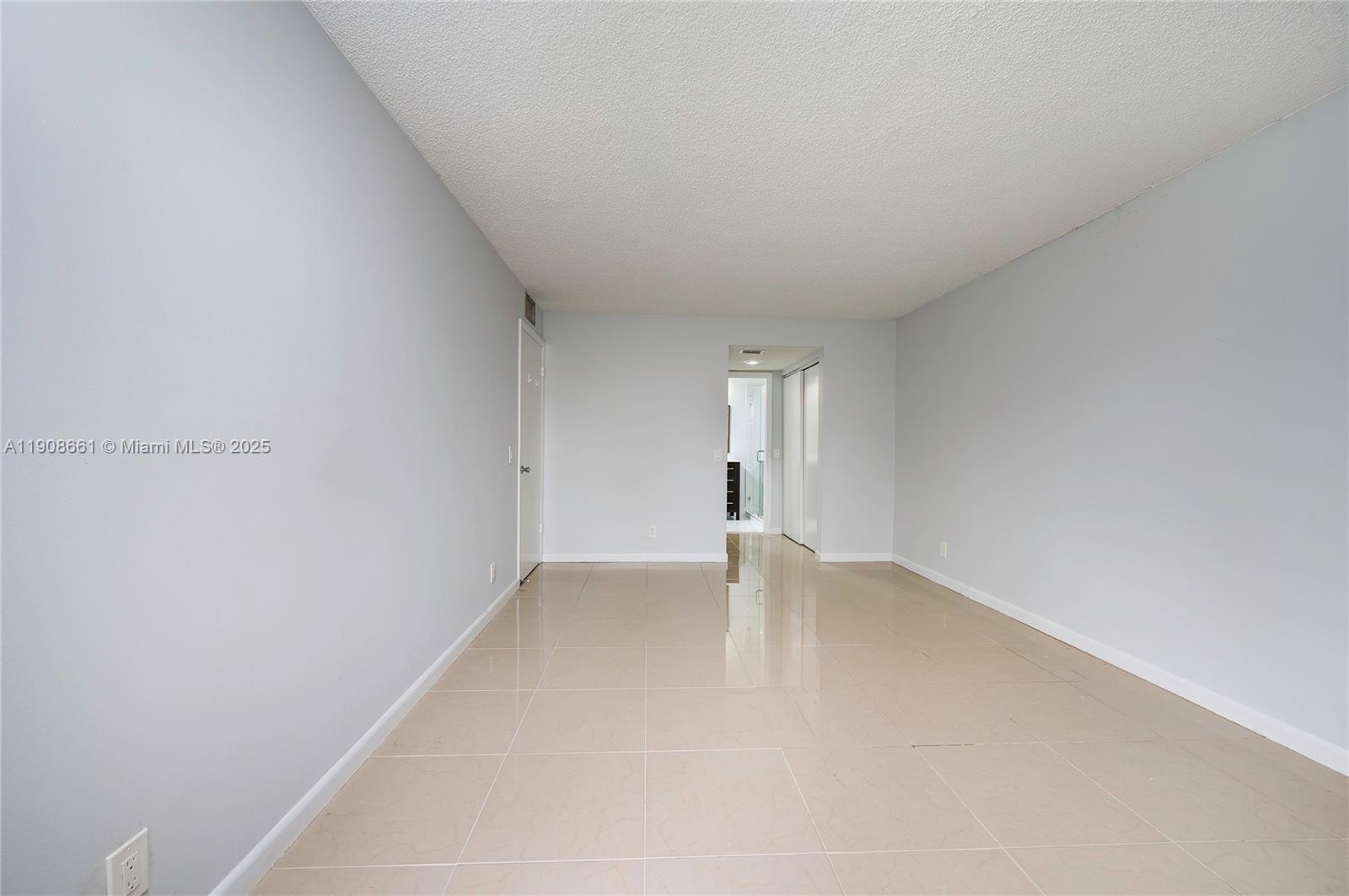 MAHOGANY KEY II CONDO - Residential