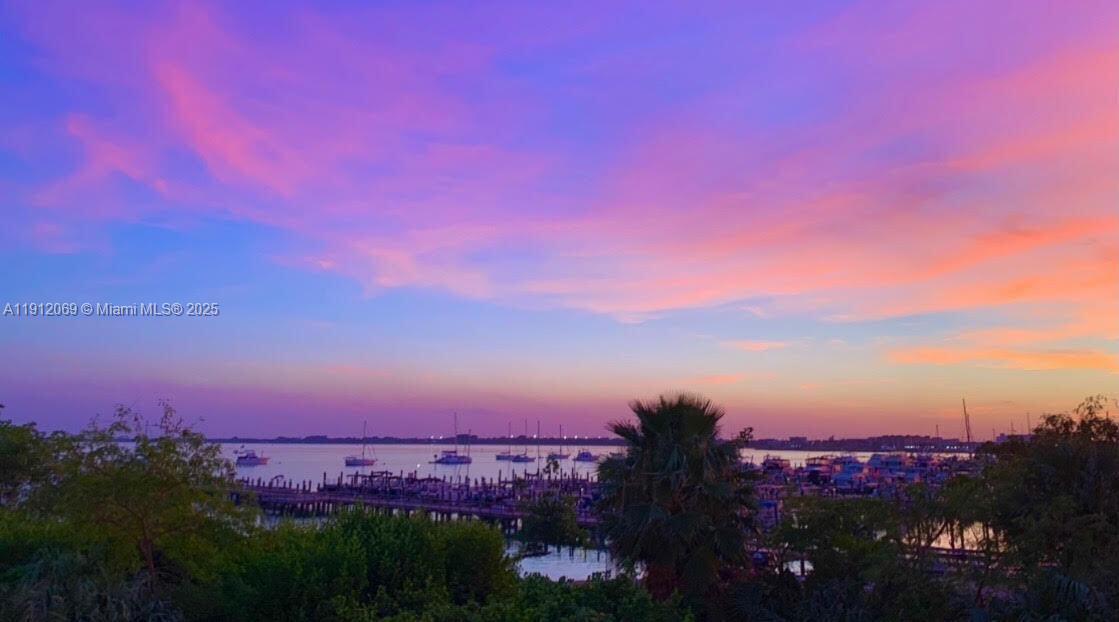 HARBOUR ISLE AT HUTCHINSO - Residential