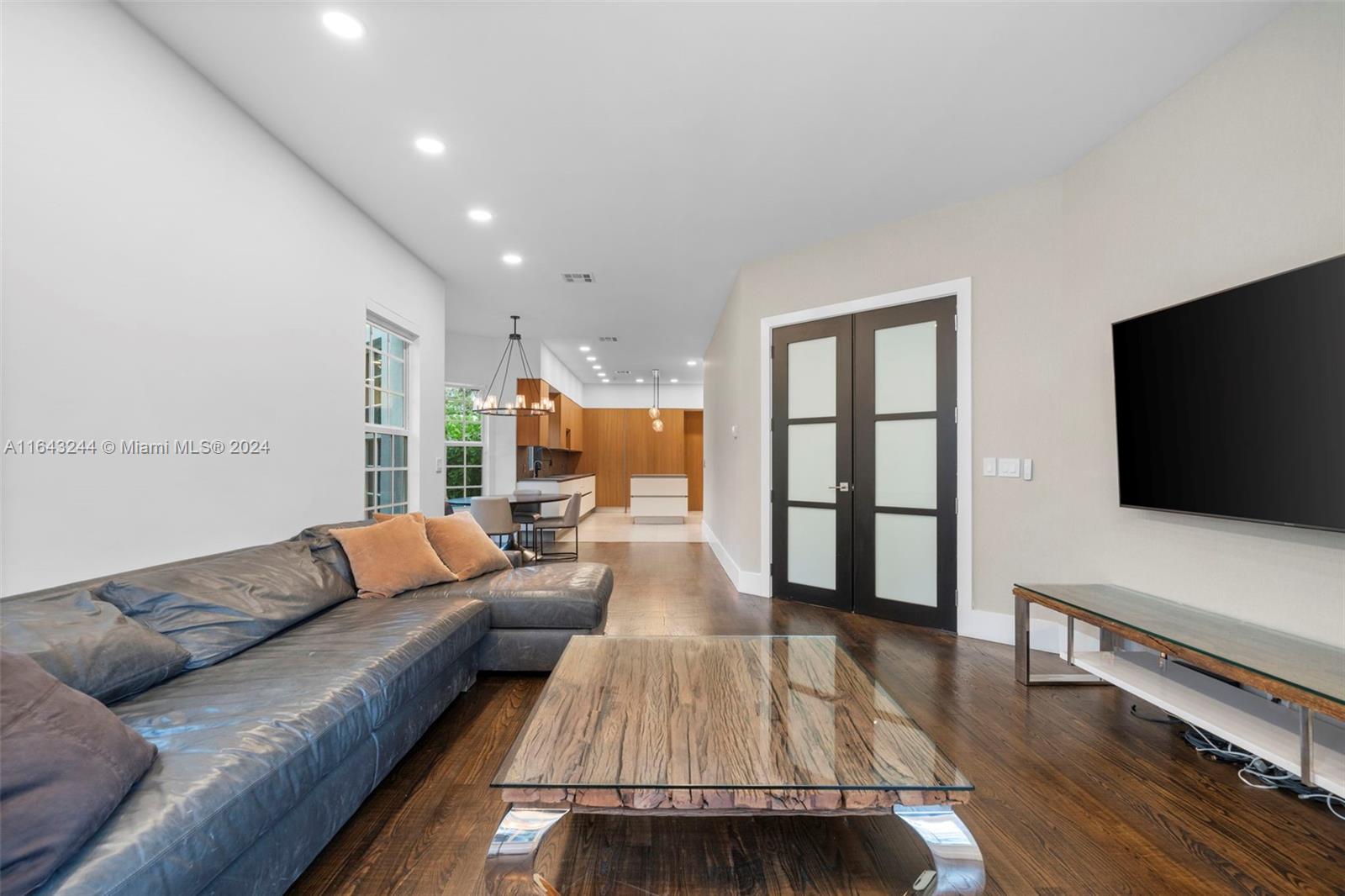 AVENTURA 9TH ADDN - Residential