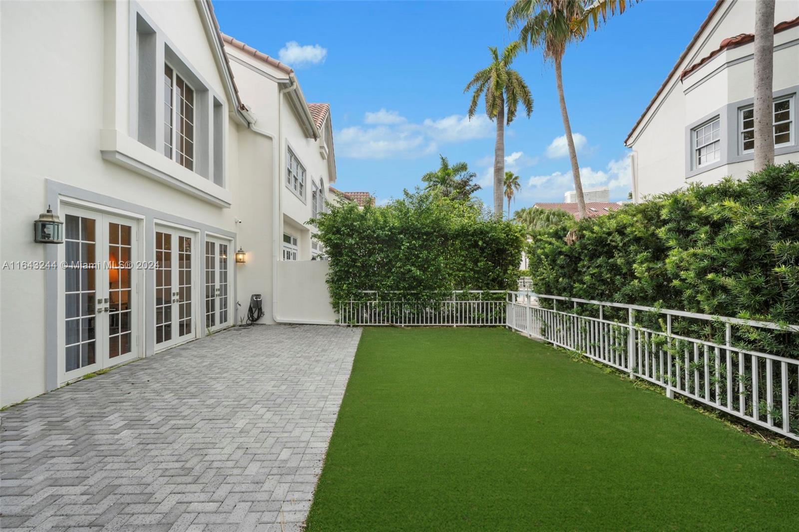 AVENTURA 9TH ADDN - Residential