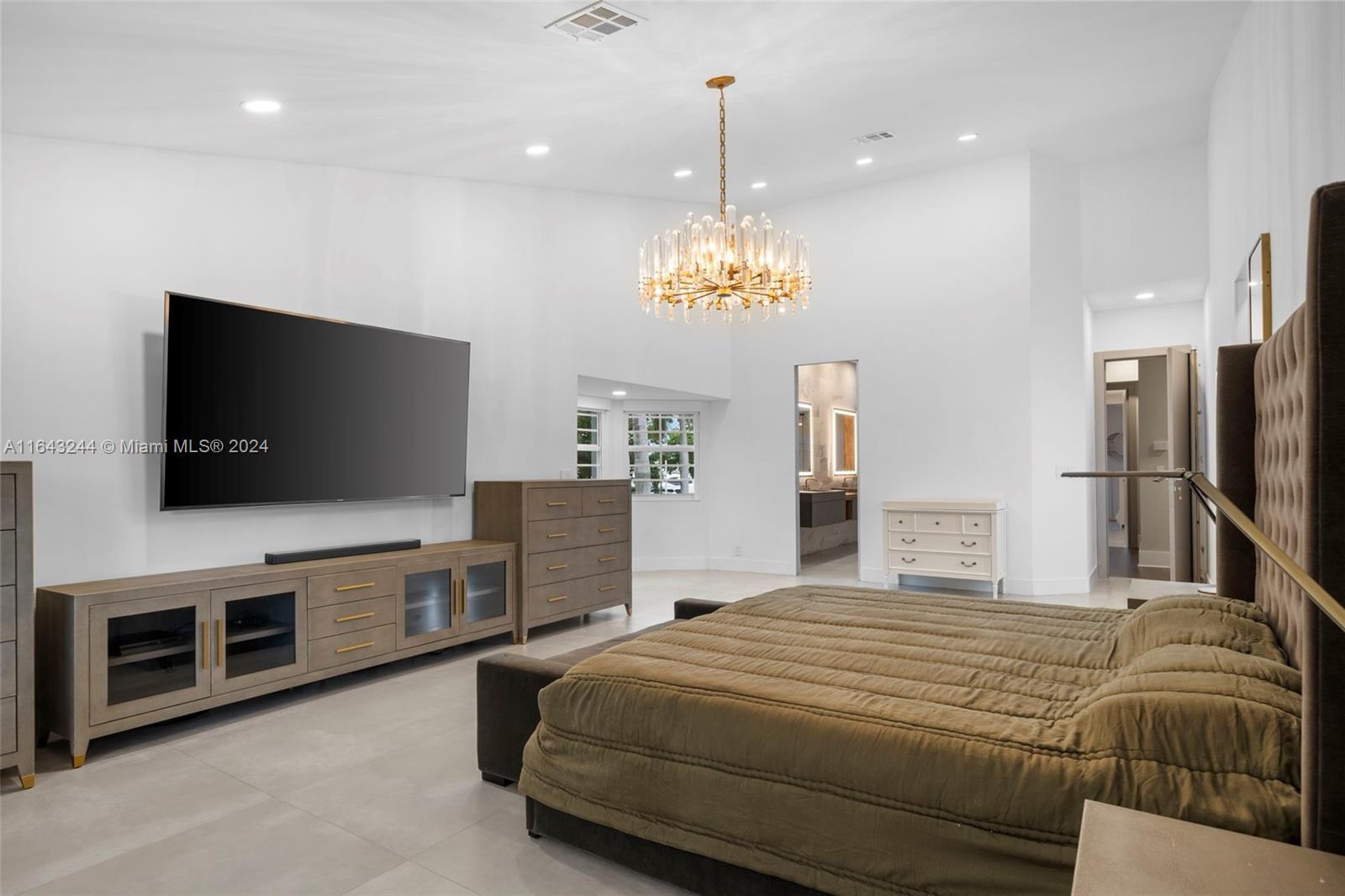 AVENTURA 9TH ADDN - Residential