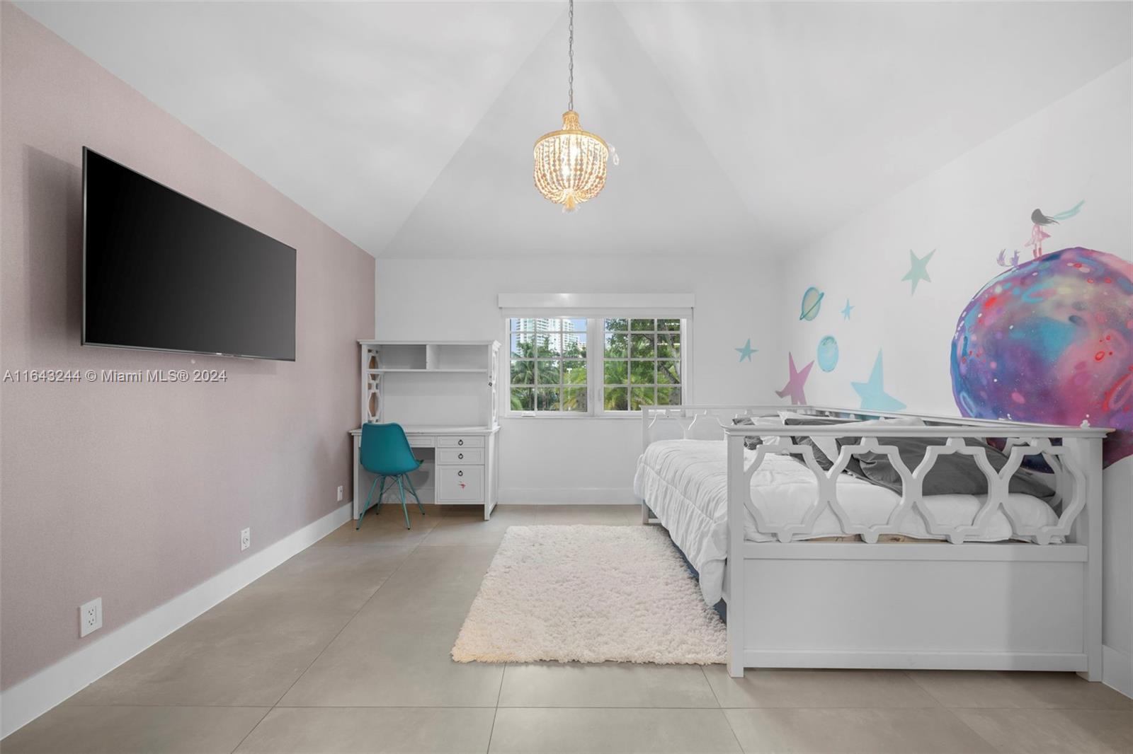 AVENTURA 9TH ADDN - Residential