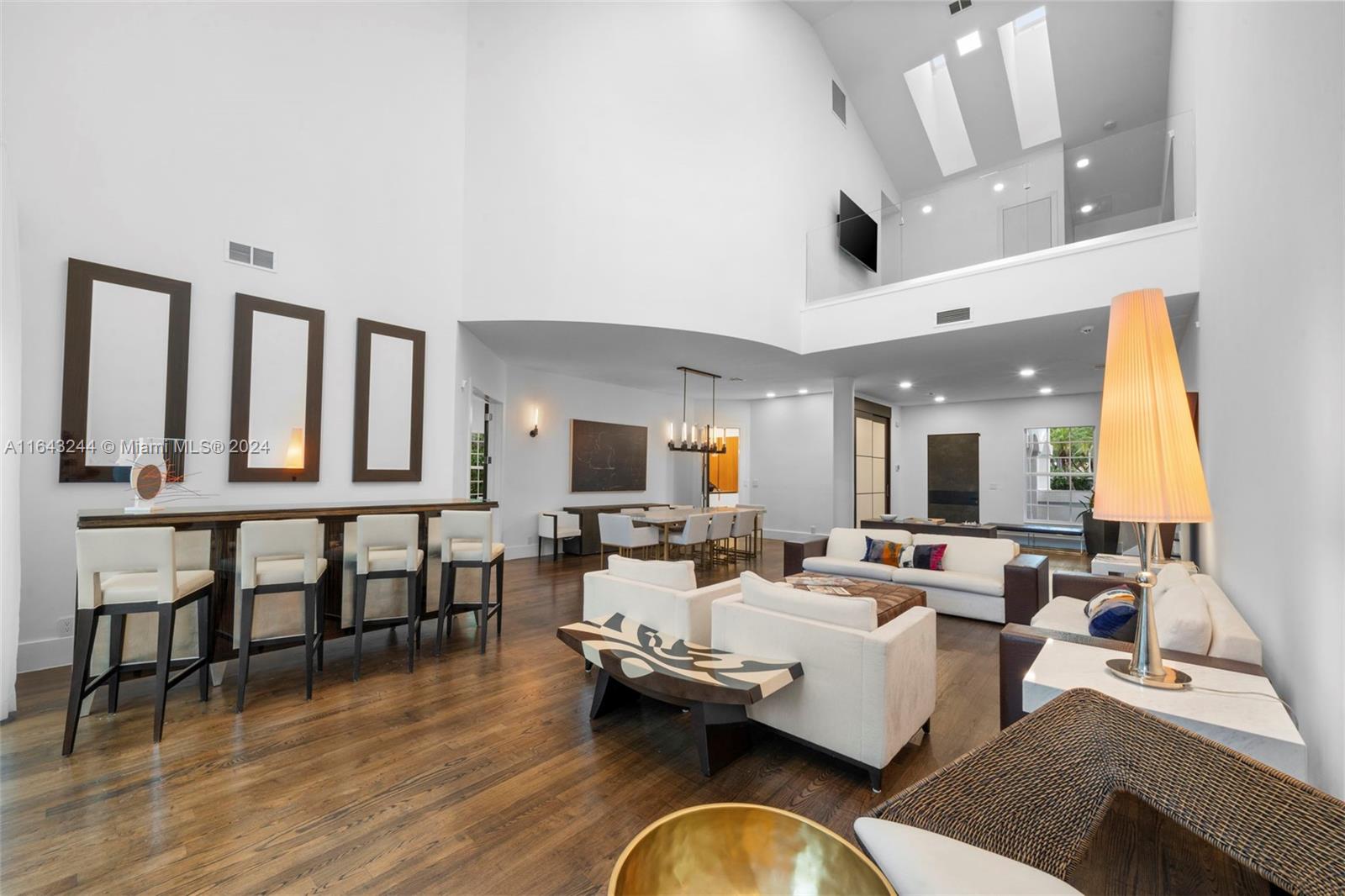 AVENTURA 9TH ADDN - Residential